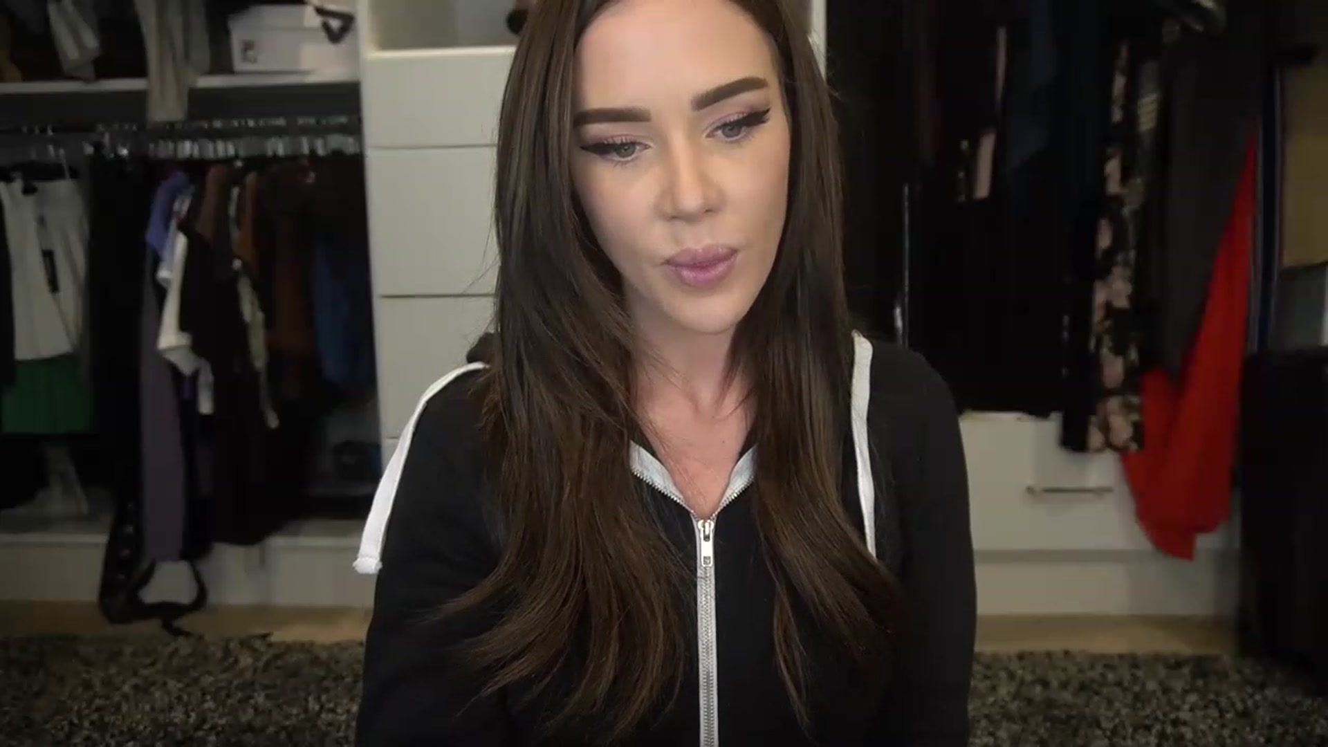 Gallery image thumbnail from VapePapi's myfreecams stream on, 01/17/2023, 23:35 image 16 of 20
