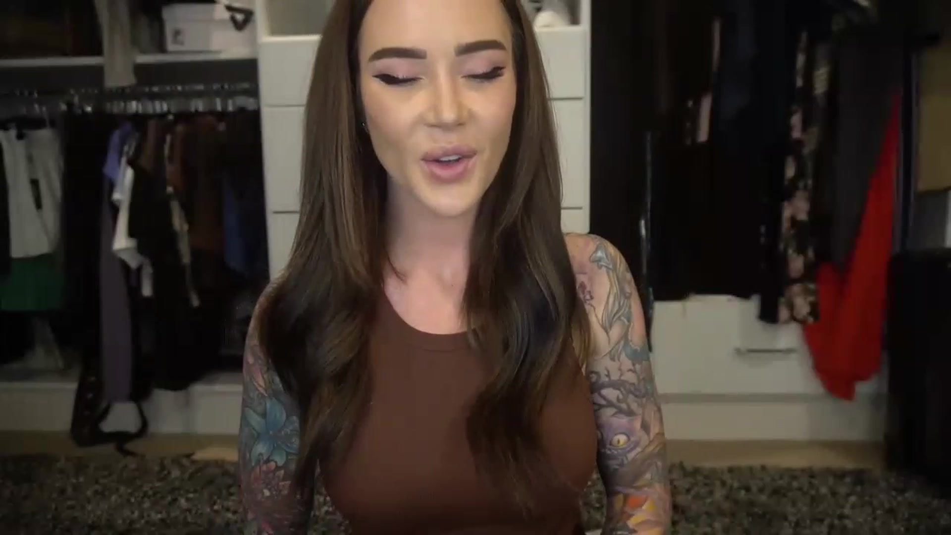 Gallery image thumbnail from VapePapi's myfreecams stream on, 01/18/2023, 23:32 image 13 of 20