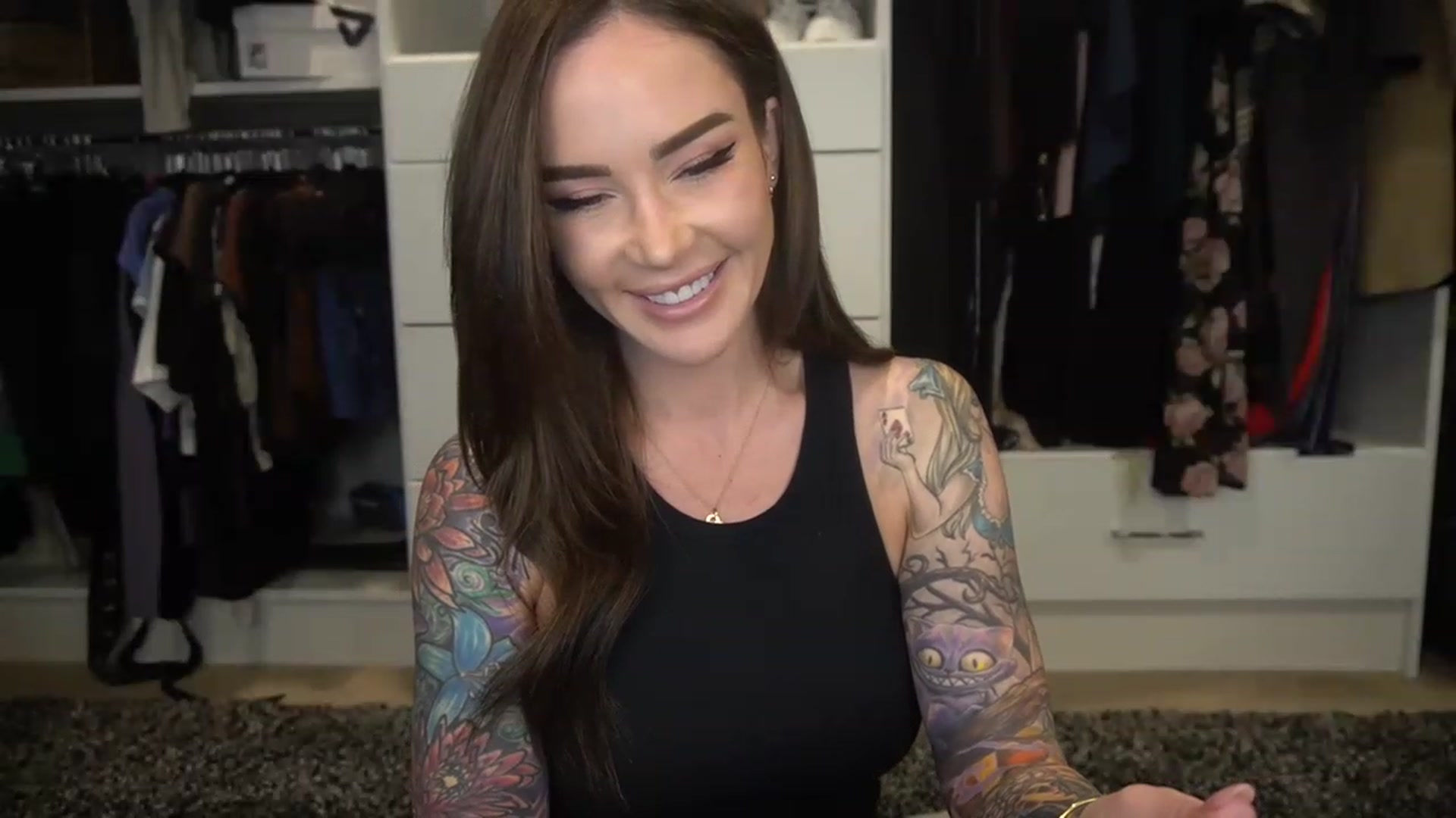 Gallery image thumbnail from VapePapi's myfreecams stream on, 01/20/2023, 23:30 image 20 of 20