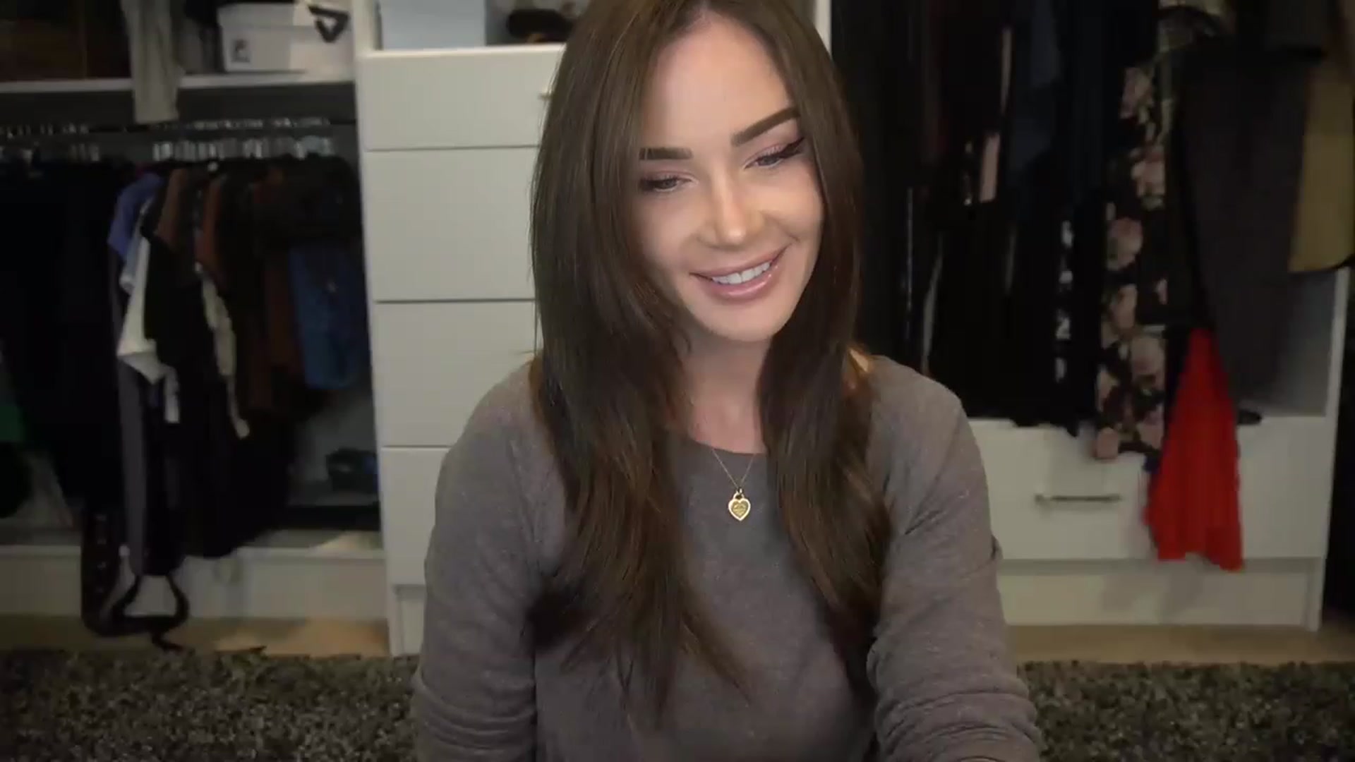 Gallery image thumbnail from VapePapi's myfreecams stream on, 01/27/2023, 24:00 image 5 of 20