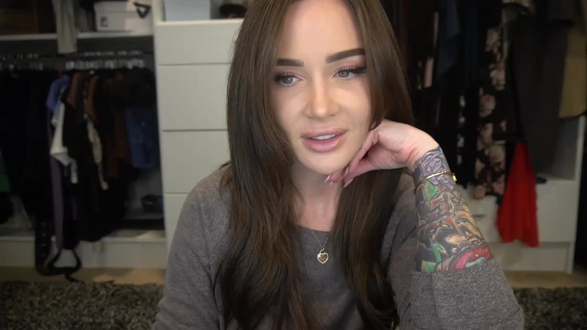 Gallery image thumbnail from VapePapi's myfreecams stream on, 01/27/2023, 24:00 image 6 of 20