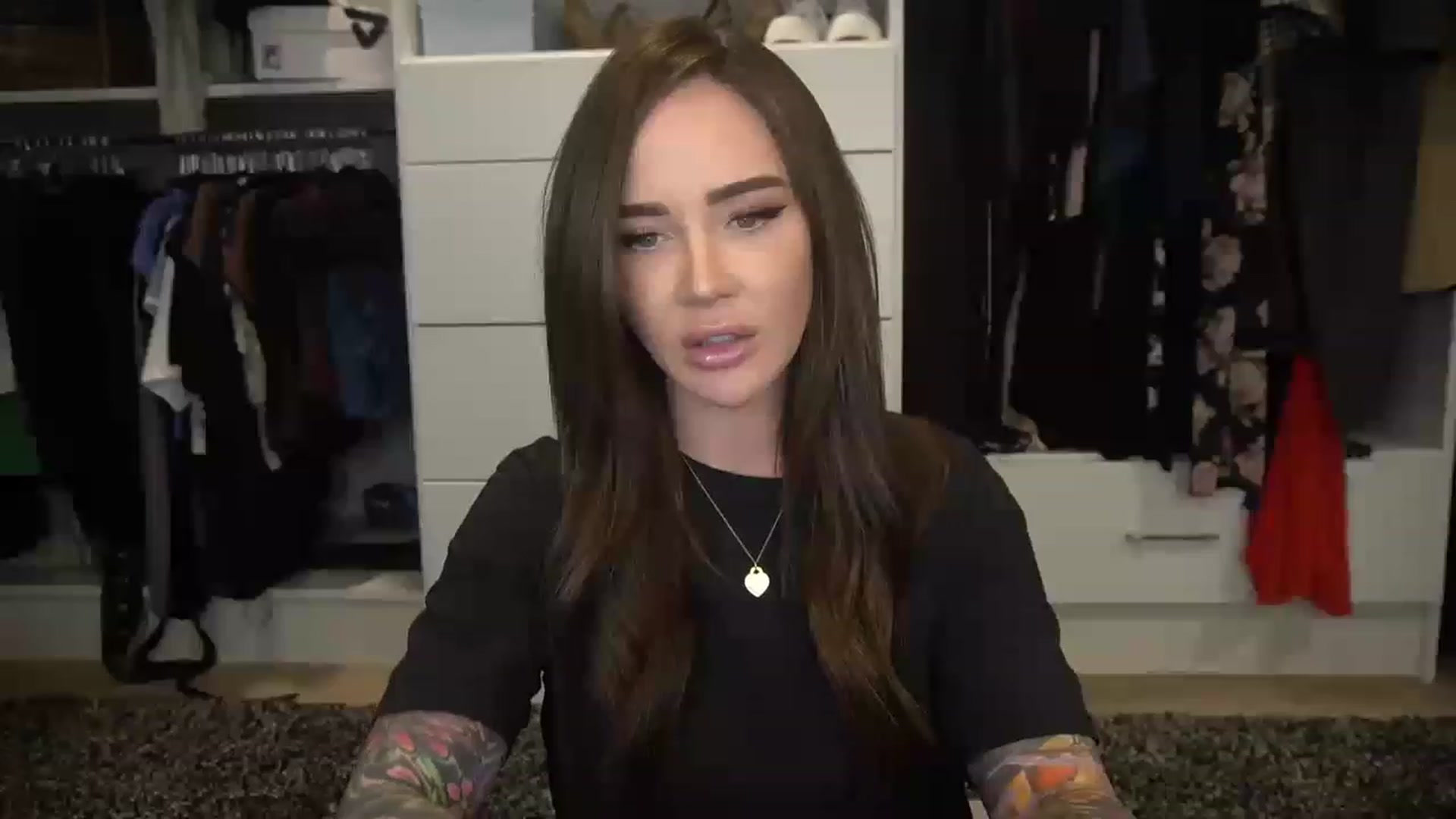 Gallery image thumbnail from VapePapi's myfreecams stream on, 01/27/2023, 23:00 image 20 of 20