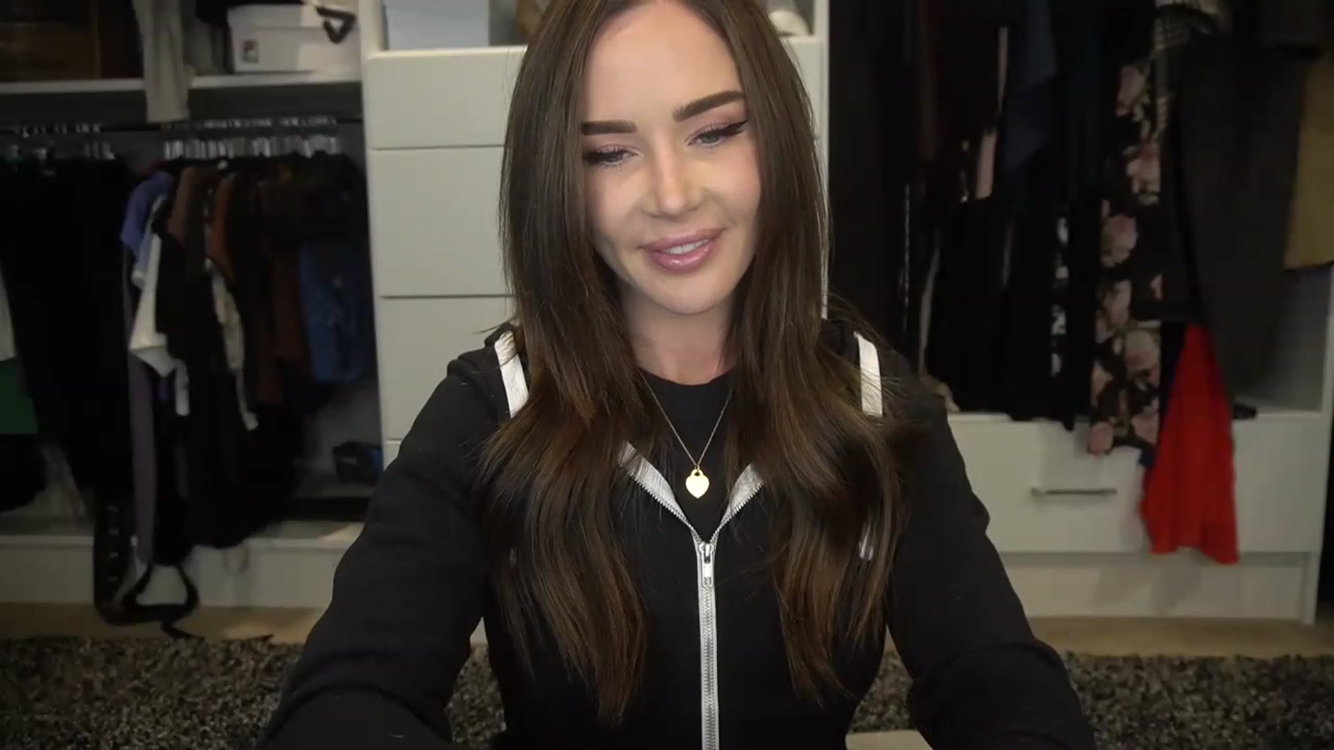 Gallery image thumbnail from VapePapi's myfreecams stream on, 01/30/2023, 21:04 image 18 of 20