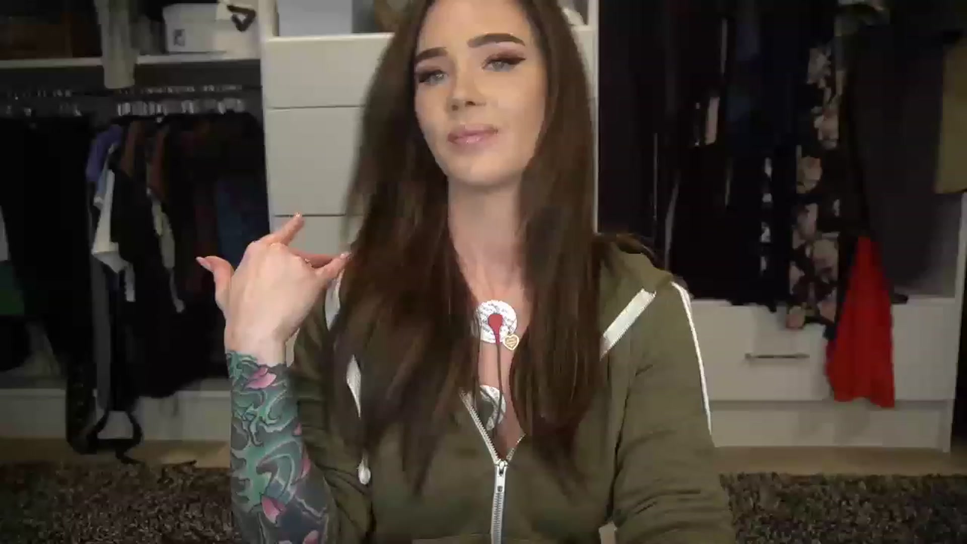 Gallery image thumbnail from VapePapi's myfreecams stream on, 01/31/2023, 22:57 image 8 of 20