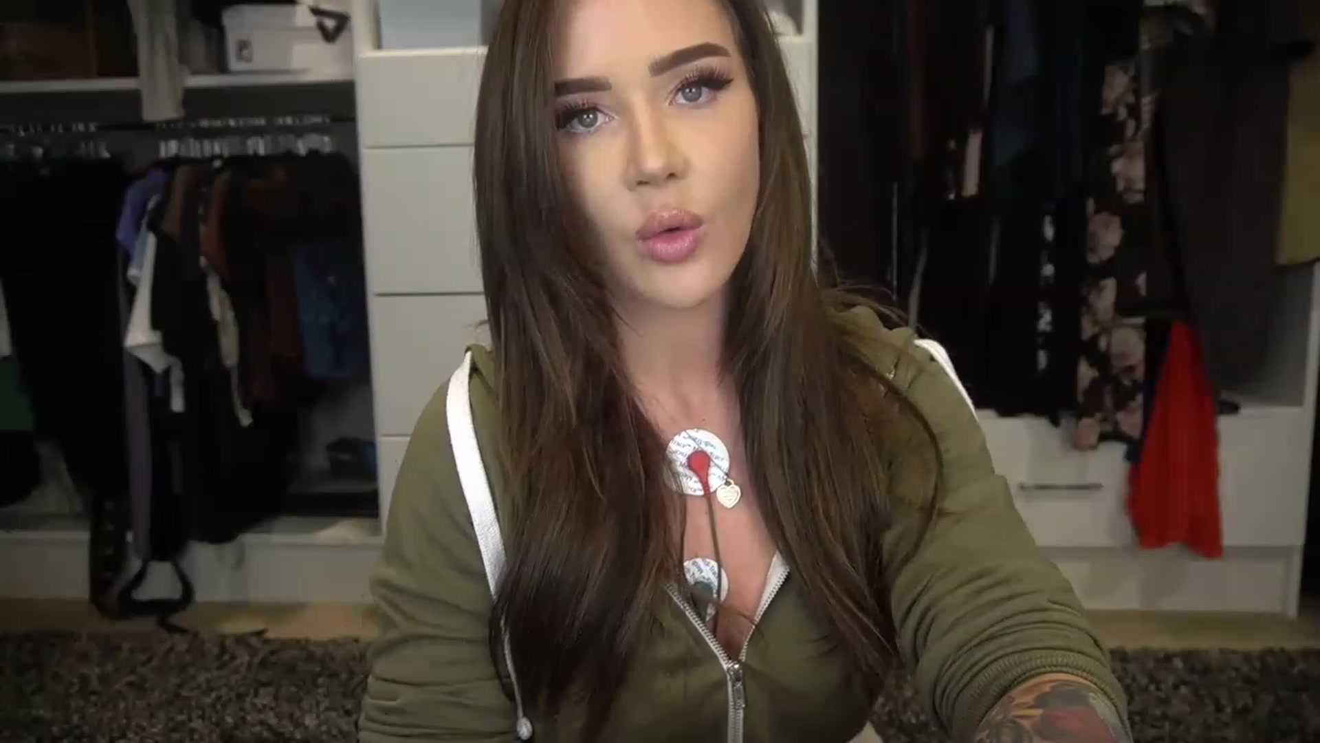 Gallery image thumbnail from VapePapi's myfreecams stream on, 01/31/2023, 22:57 image 7 of 20