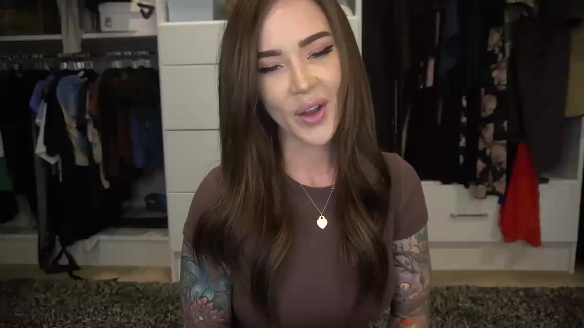 Gallery image thumbnail from VapePapi's myfreecams stream on, 02/01/2023, 23:34 image 18 of 20