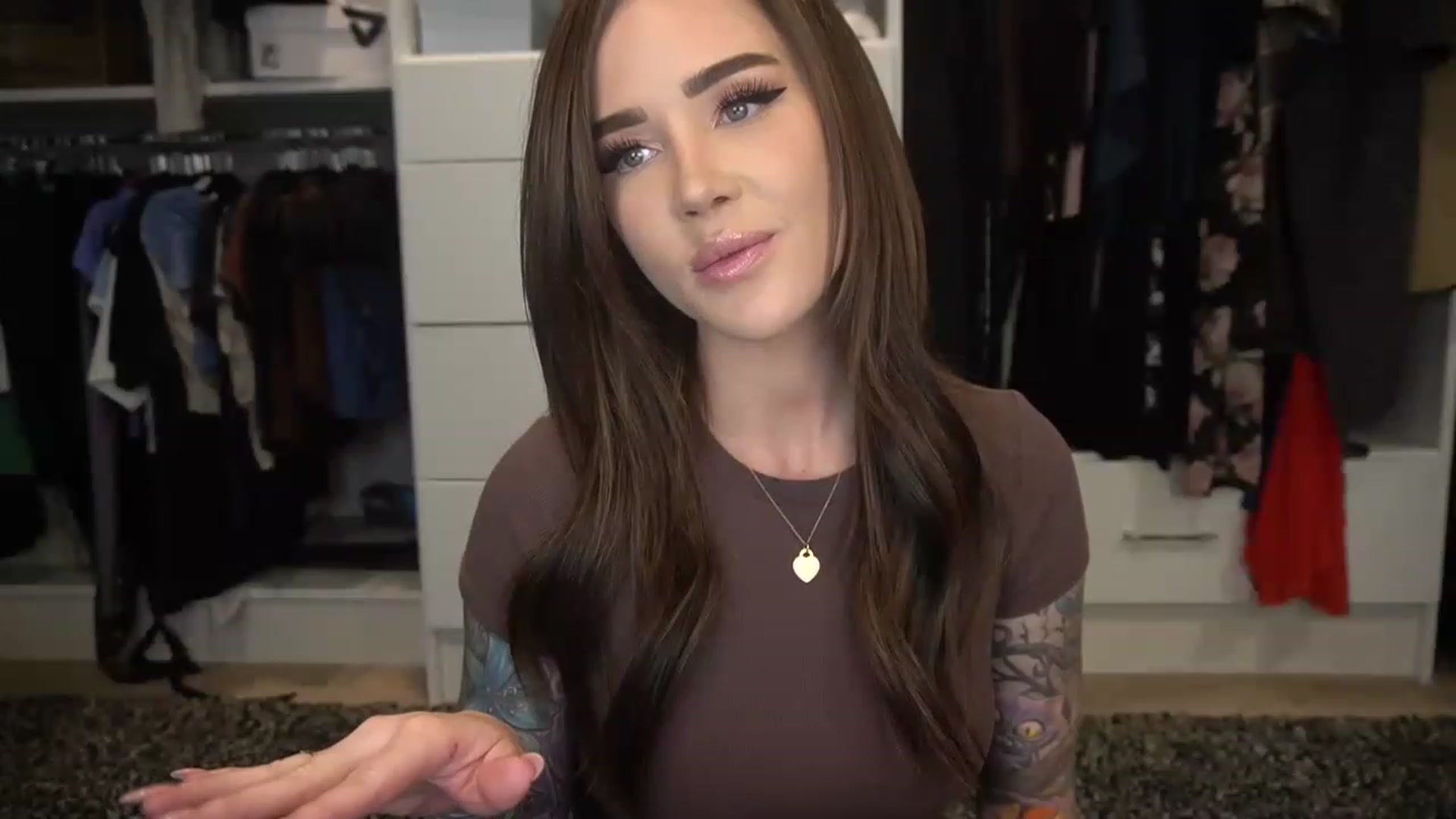 Gallery image thumbnail from VapePapi's myfreecams stream on, 02/01/2023, 23:34 image 1 of 20