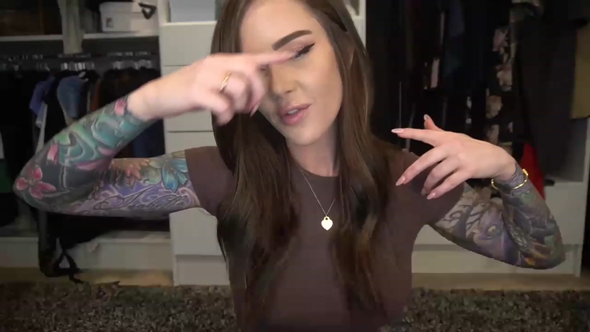 Gallery image thumbnail from VapePapi's myfreecams stream on, 02/01/2023, 23:34 image 8 of 20