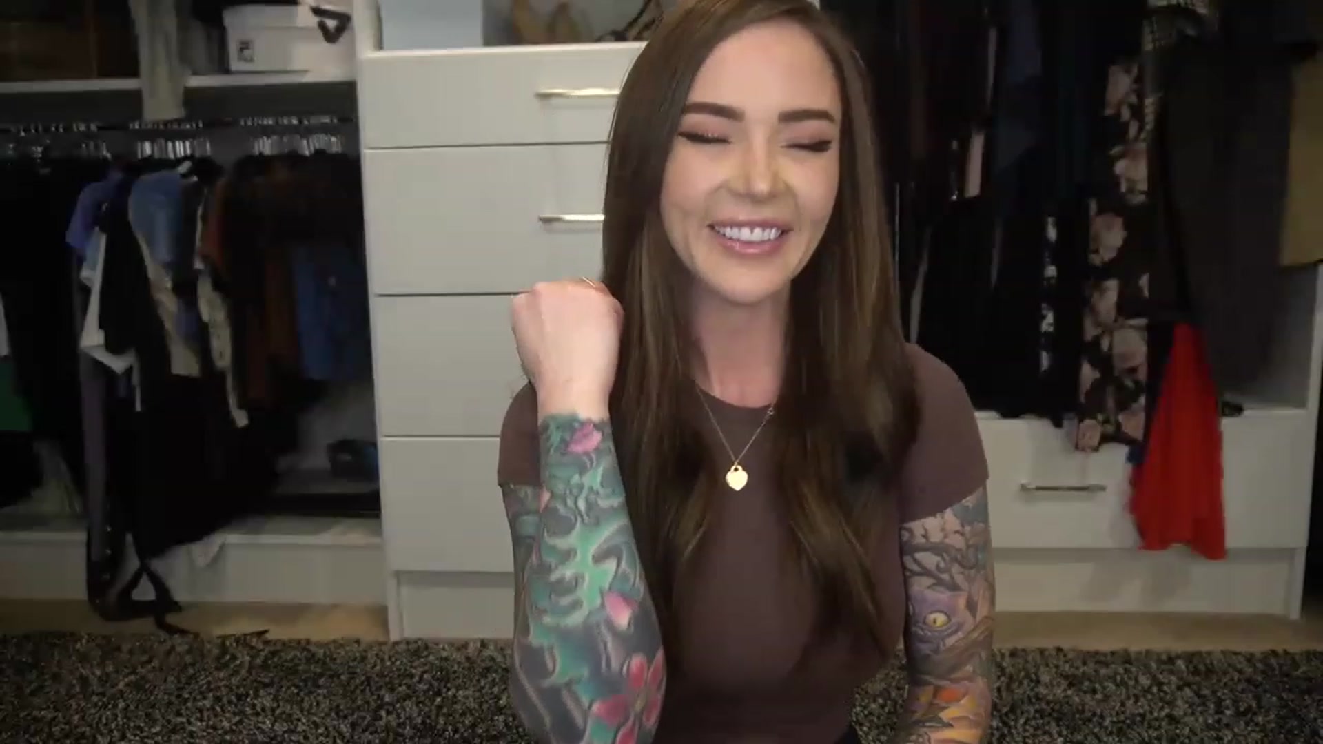Gallery image thumbnail from VapePapi's myfreecams stream on, 02/01/2023, 23:34 image 19 of 20