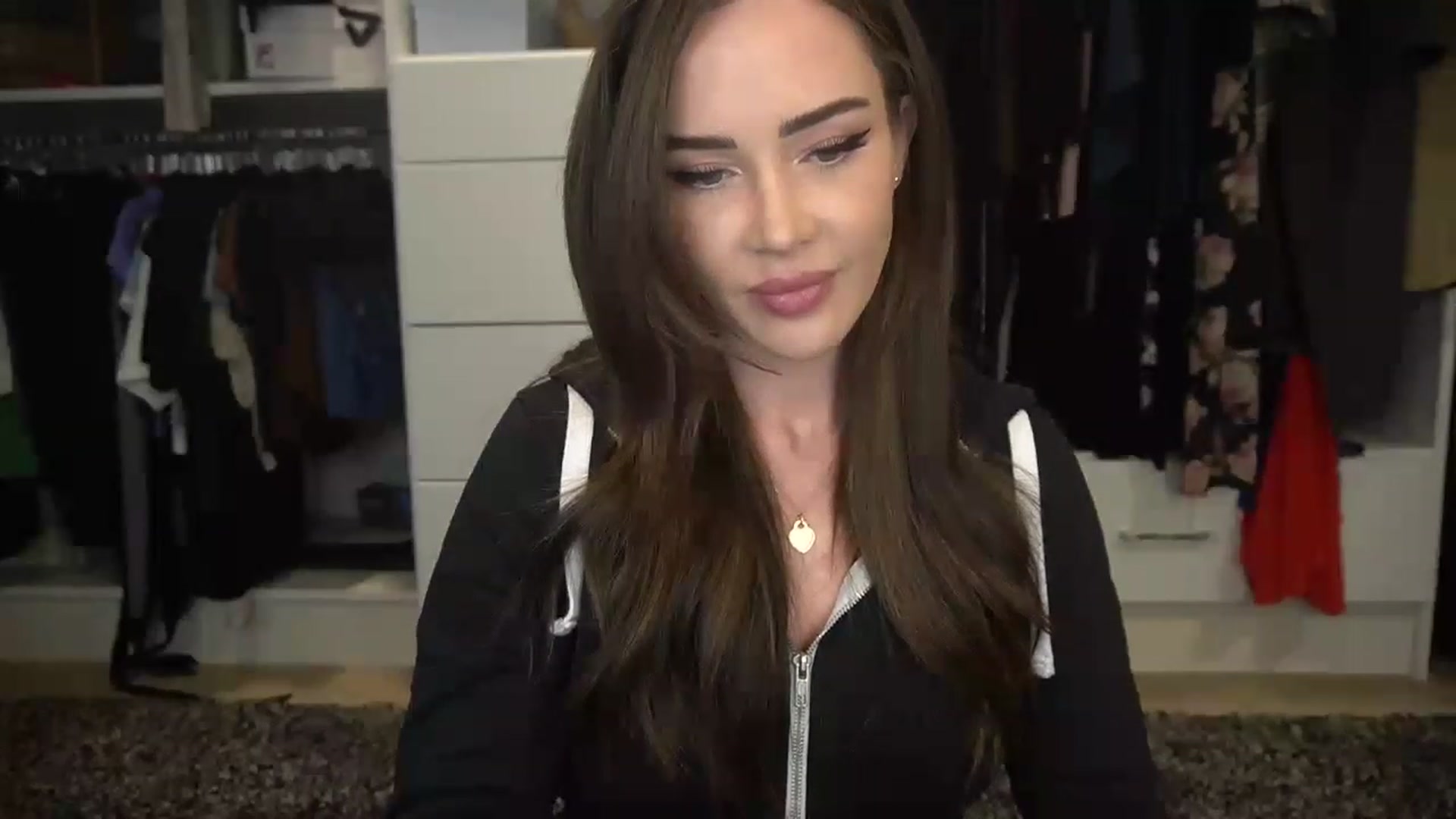 Gallery image thumbnail from VapePapi's myfreecams stream on, 02/05/2023, 20:48 image 19 of 20