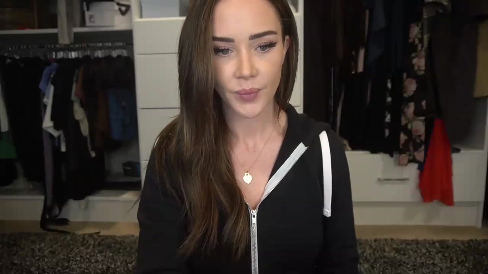 Gallery image thumbnail from VapePapi's myfreecams stream on, 02/06/2023, 23:34 image 12 of 20