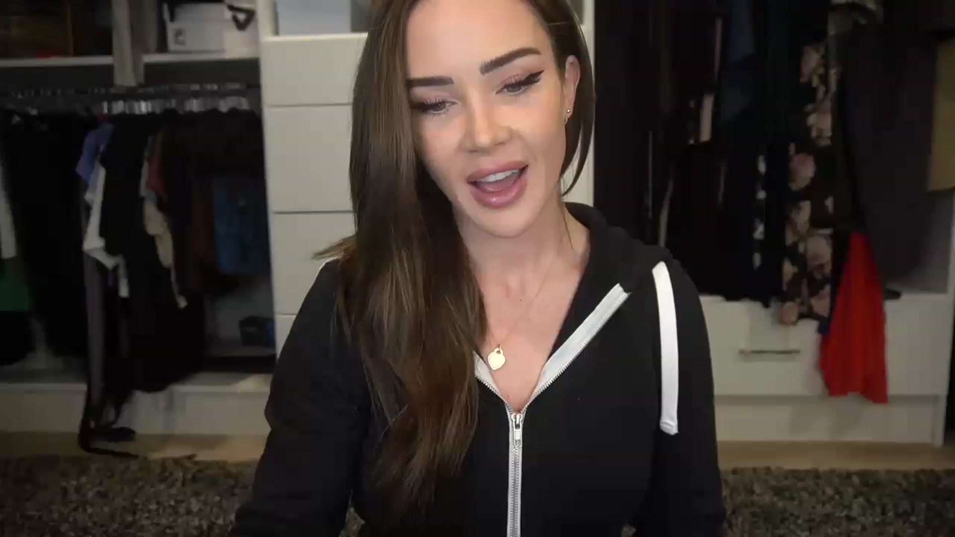 Gallery image thumbnail from VapePapi's myfreecams stream on, 02/06/2023, 23:34 image 15 of 20