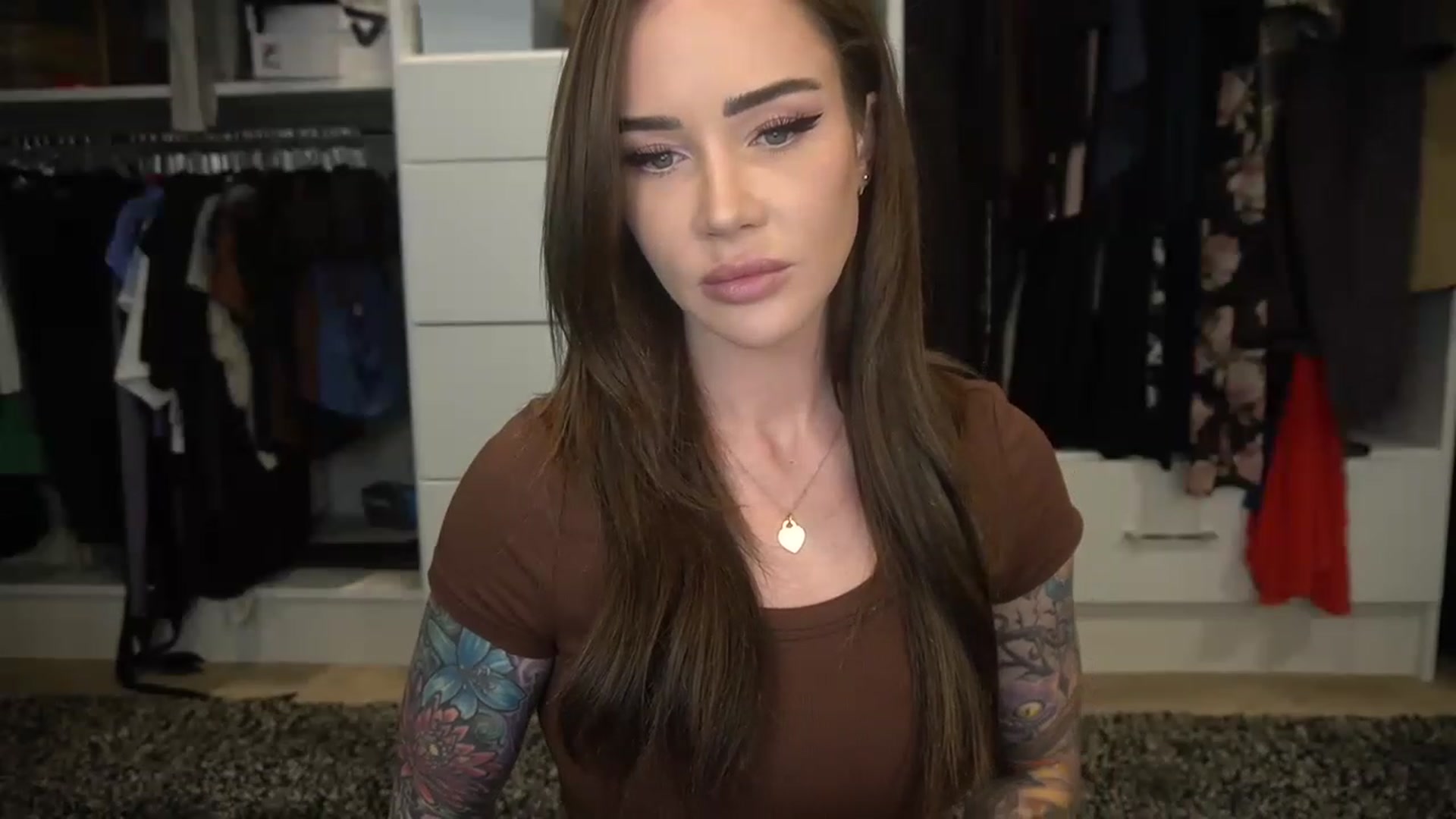 Gallery image thumbnail from VapePapi's myfreecams stream on, 02/07/2023, 23:33 image 19 of 20