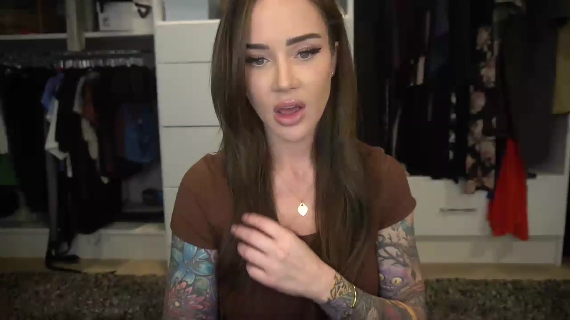 Gallery image thumbnail from VapePapi's myfreecams stream on, 02/07/2023, 23:33 image 17 of 20