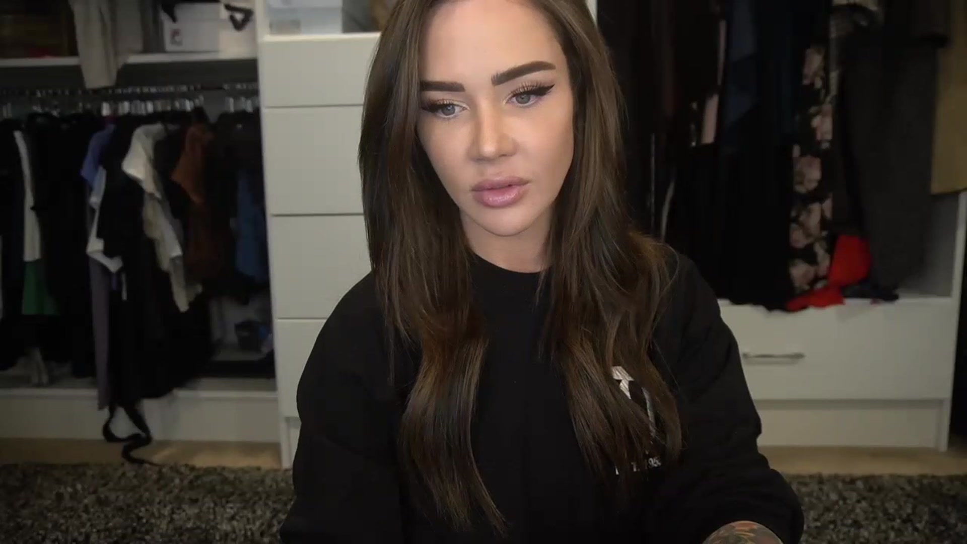 Gallery image thumbnail from VapePapi's myfreecams stream on, 02/13/2023, 23:01 image 20 of 20