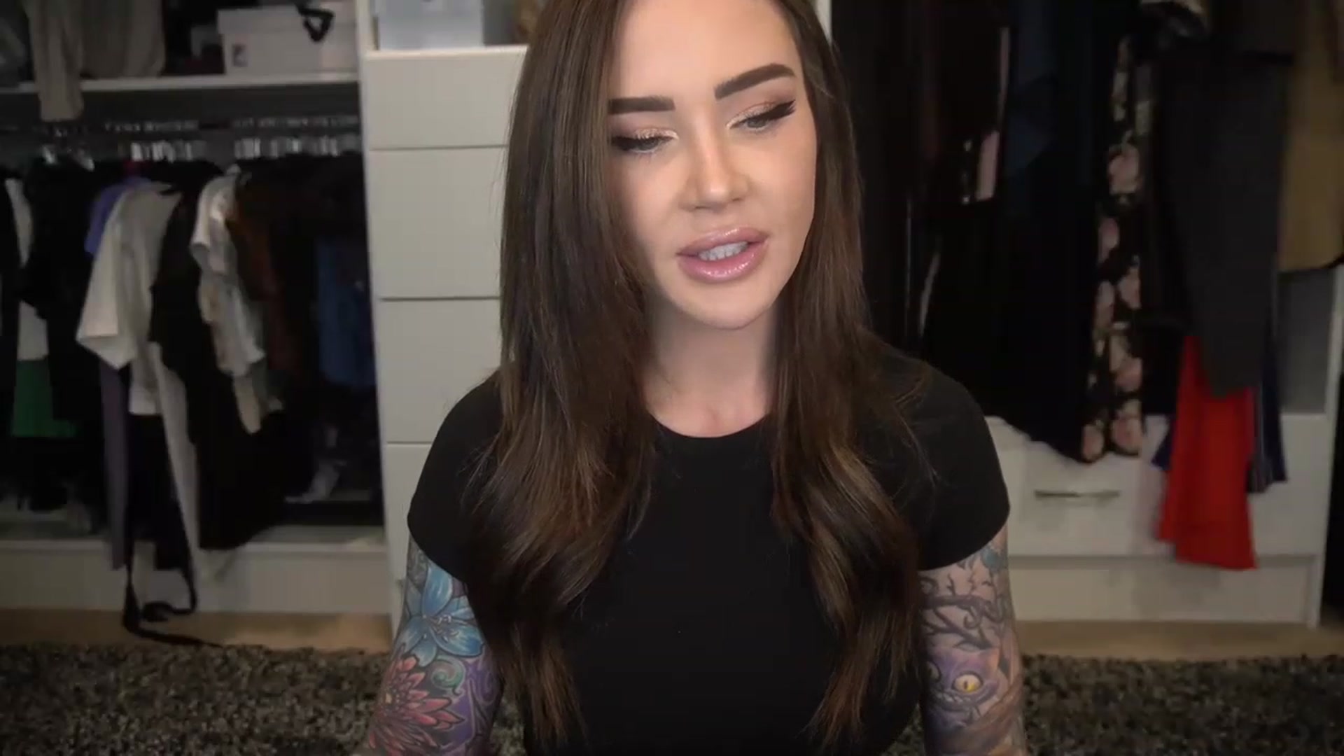 Gallery image thumbnail from VapePapi's myfreecams stream on, 02/17/2023, 23:31 image 13 of 20