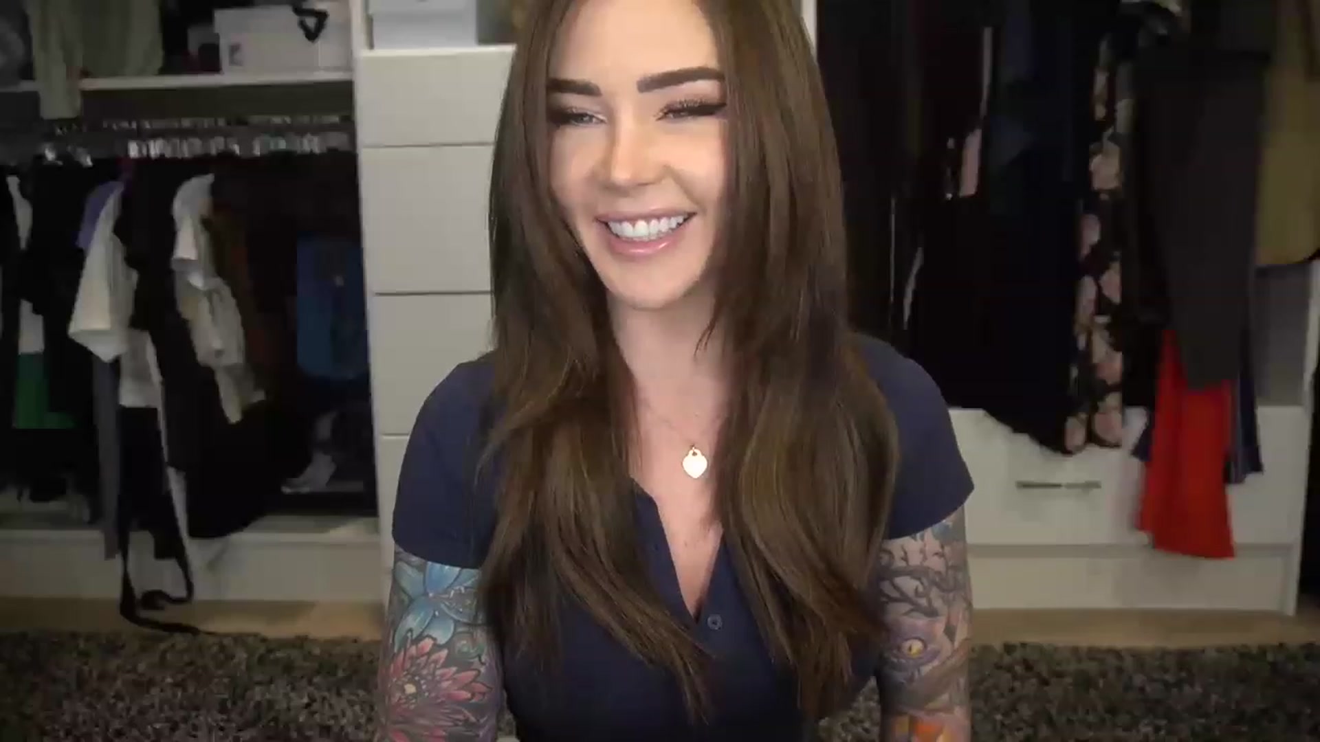 Gallery image thumbnail from VapePapi's myfreecams stream on, 02/19/2023, 21:03 image 10 of 20