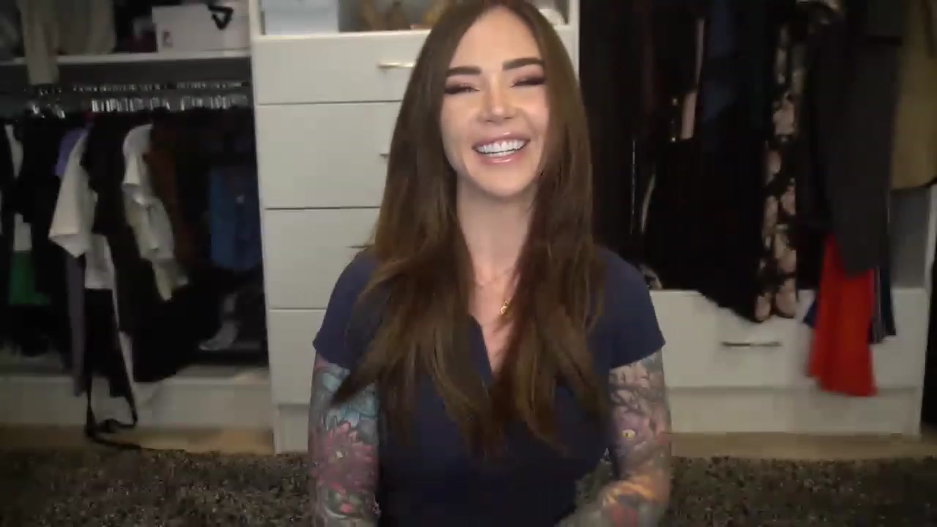 Gallery image thumbnail from VapePapi's myfreecams stream on, 02/19/2023, 21:03 image 12 of 20