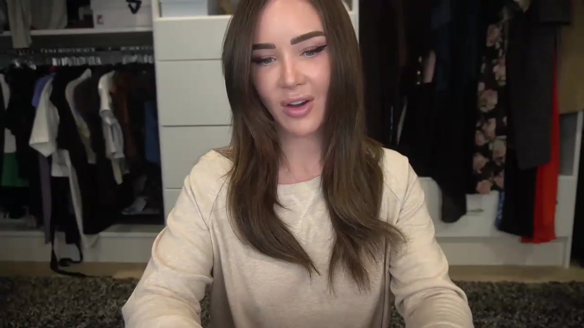 Gallery image thumbnail from VapePapi's myfreecams stream on, 02/23/2023, 23:27 image 18 of 20
