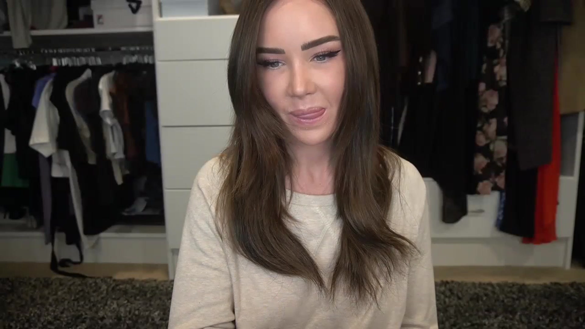 Gallery image thumbnail from VapePapi's myfreecams stream on, 02/23/2023, 23:27 image 13 of 20