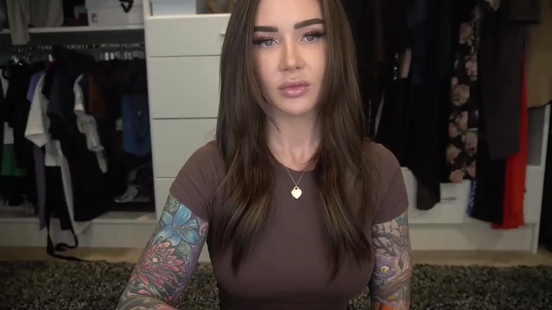 Gallery image thumbnail from VapePapi's myfreecams stream on, 02/24/2023, 23:36 image 5 of 20