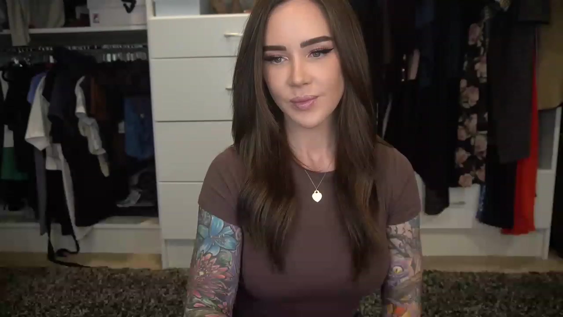 Gallery image thumbnail from VapePapi's myfreecams stream on, 02/24/2023, 23:36 image 12 of 20