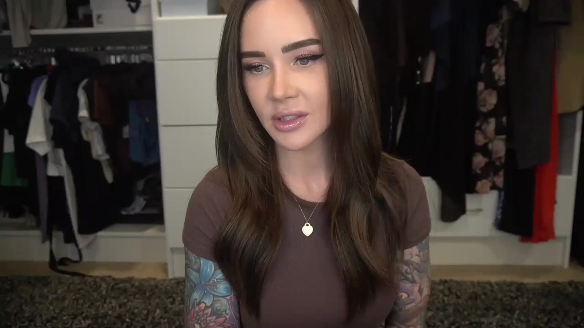 Gallery image thumbnail from VapePapi's myfreecams stream on, 02/24/2023, 23:36 image 15 of 20