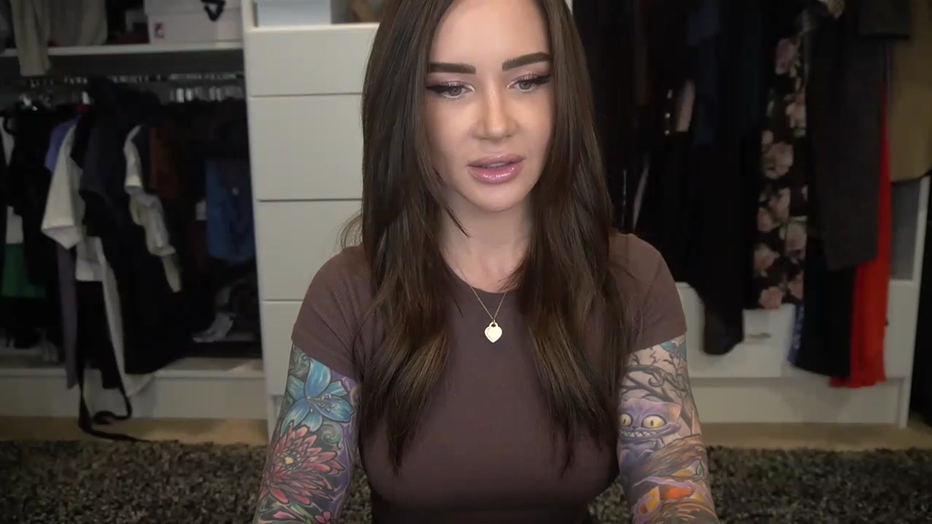 Gallery image thumbnail from VapePapi's myfreecams stream on, 02/24/2023, 23:36 image 6 of 20
