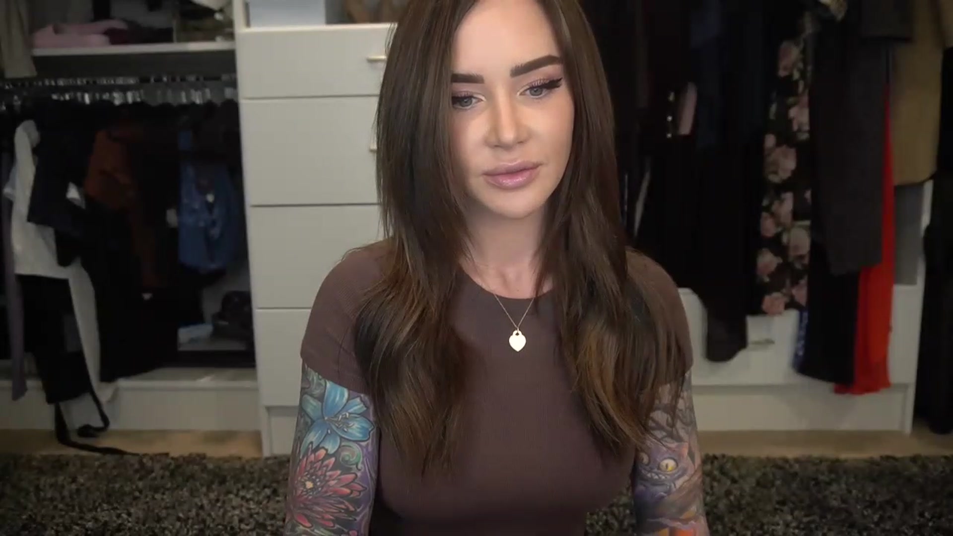 Gallery image thumbnail from VapePapi's myfreecams stream on, 03/01/2023, 23:31 image 17 of 20