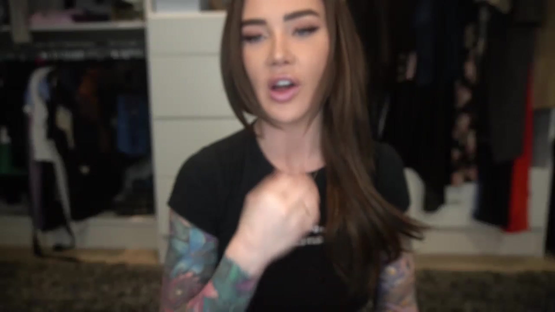 Gallery image thumbnail from VapePapi's myfreecams stream on, 03/05/2023, 21:02 image 18 of 20