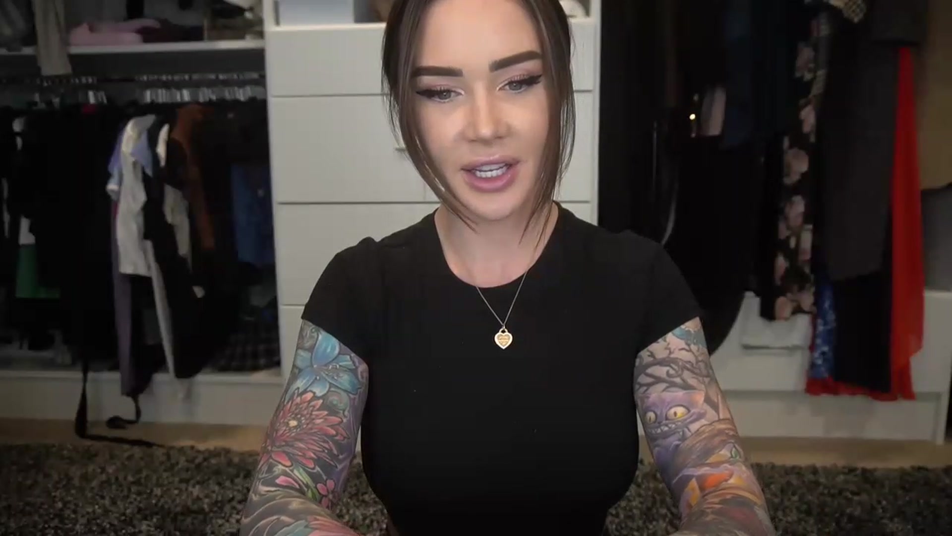 Gallery image thumbnail from VapePapi's myfreecams stream on, 03/07/2023, 23:23 image 11 of 20