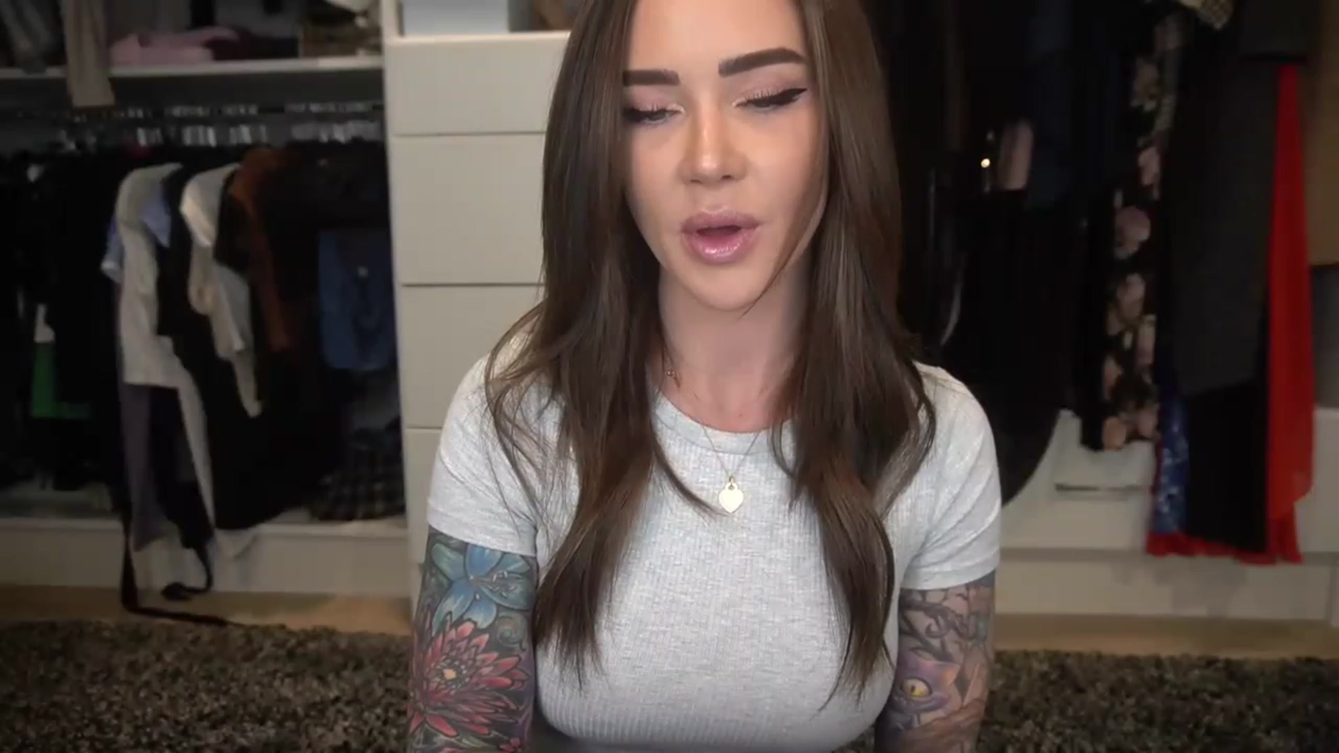 Gallery image thumbnail from VapePapi's myfreecams stream on, 03/08/2023, 23:22 image 2 of 20