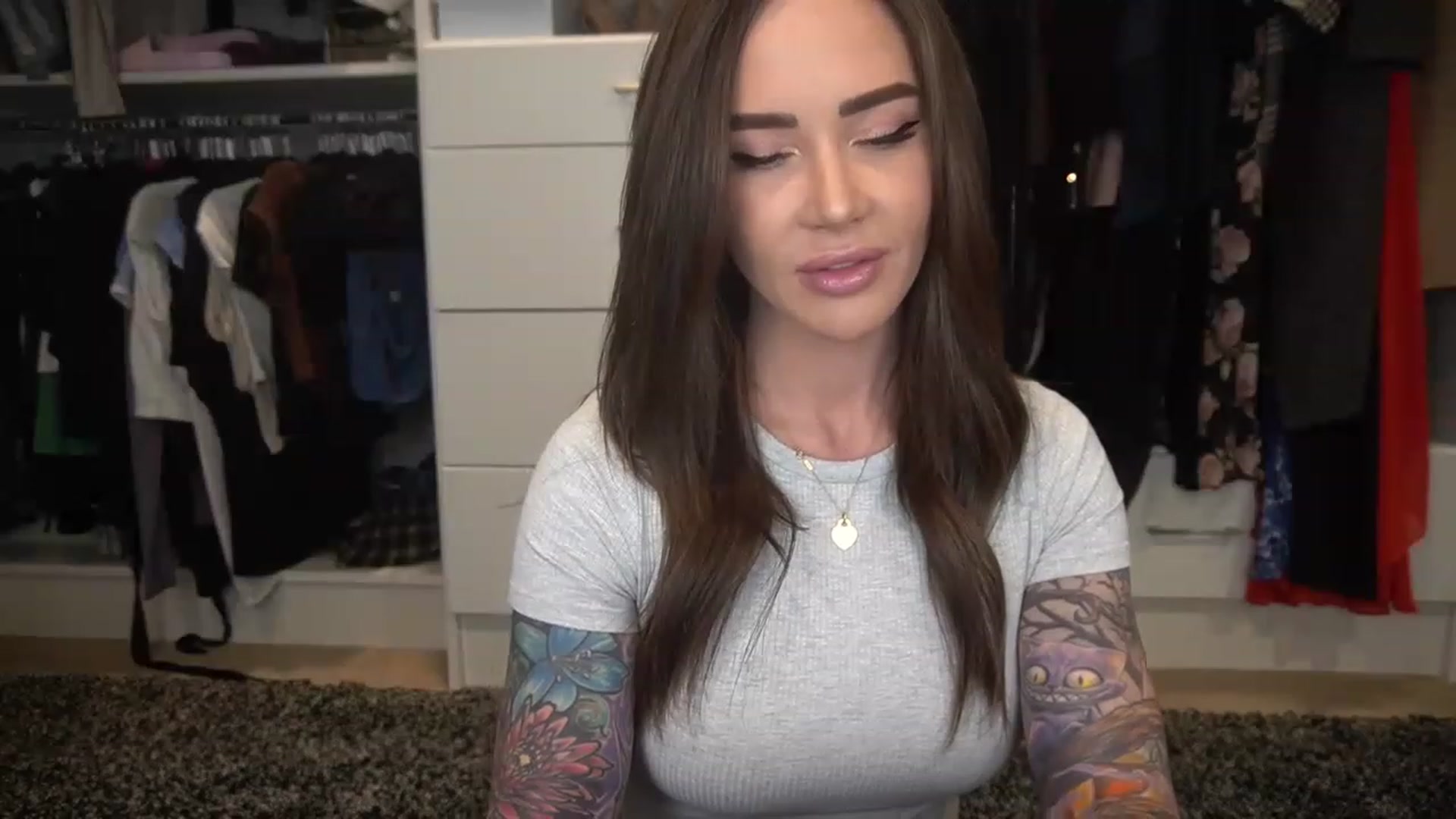 Gallery image thumbnail from VapePapi's myfreecams stream on, 03/08/2023, 23:22 image 15 of 20