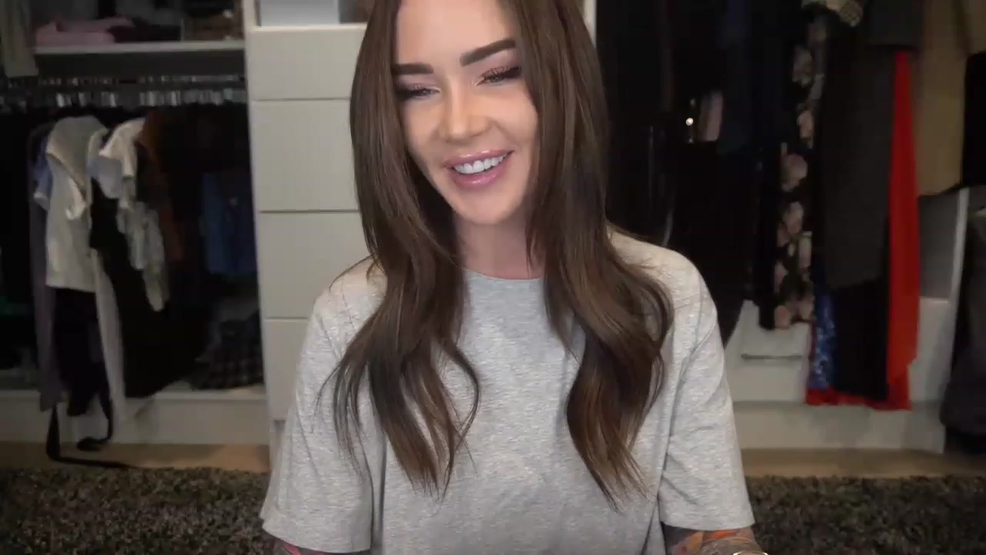 Gallery image thumbnail from VapePapi's myfreecams stream on, 03/10/2023, 23:18 image 13 of 20