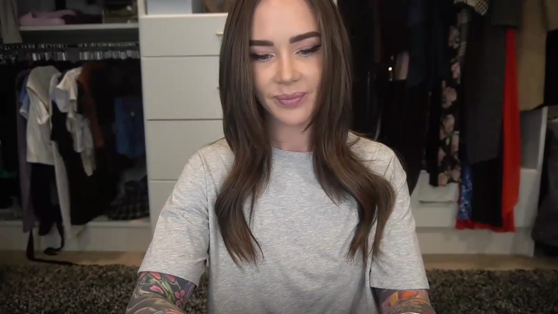Gallery image thumbnail from VapePapi's myfreecams stream on, 03/10/2023, 23:18 image 6 of 20