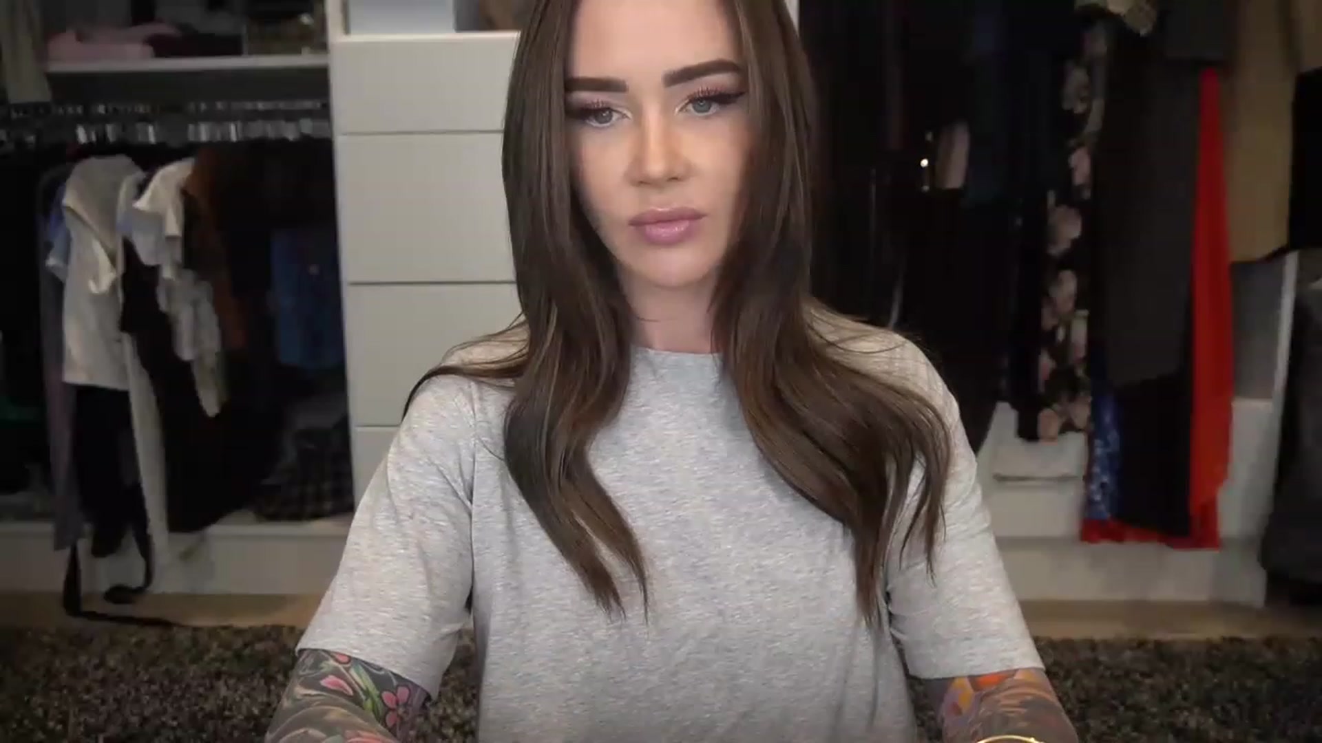 Gallery image thumbnail from VapePapi's myfreecams stream on, 03/10/2023, 23:18 image 4 of 20