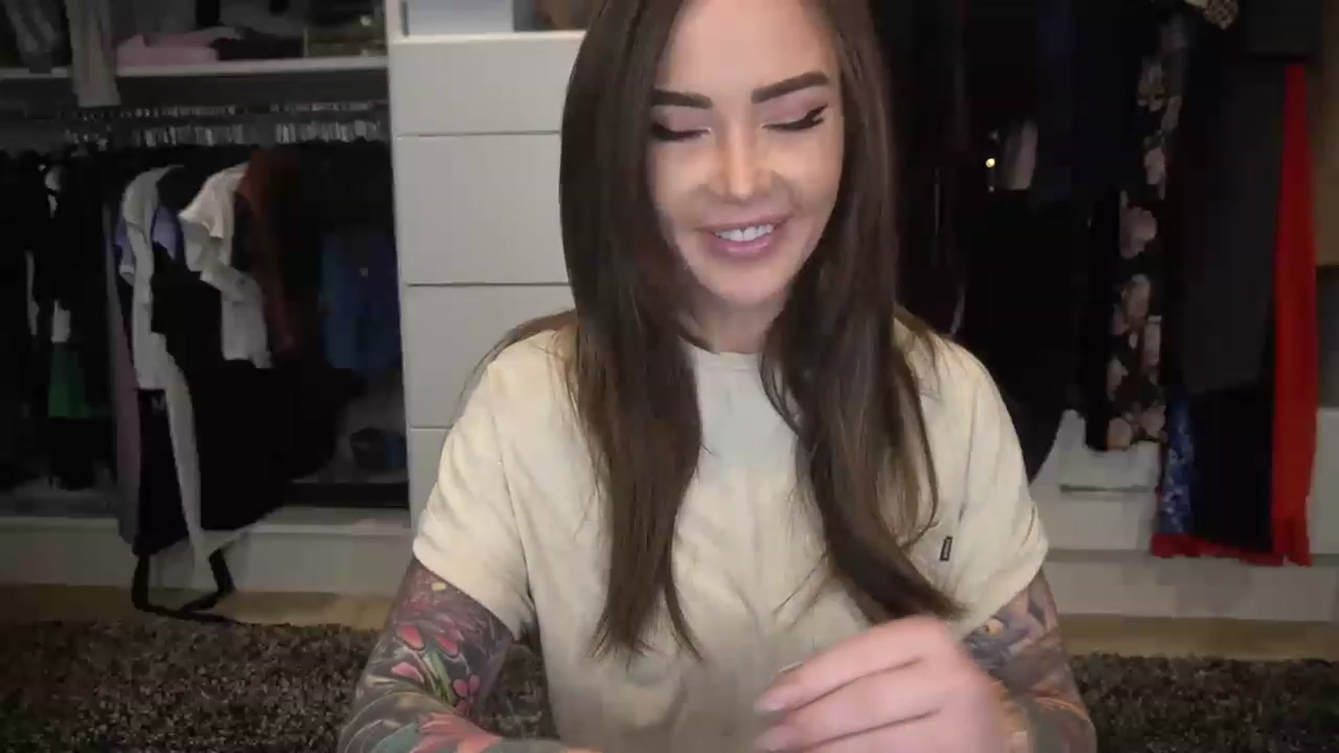 Gallery image thumbnail from VapePapi's myfreecams stream on, 03/12/2023, 20:01 image 14 of 20