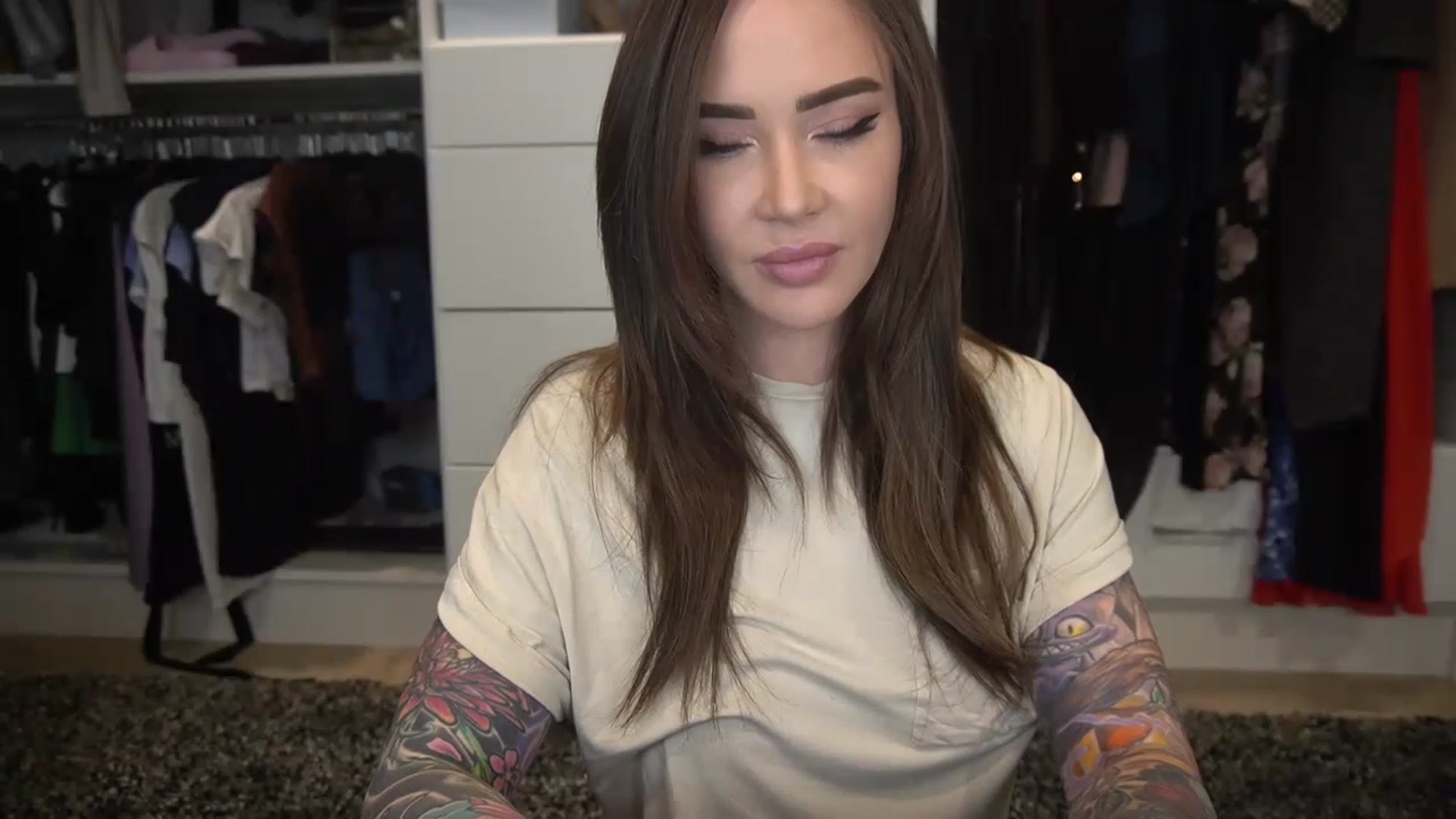 Gallery image thumbnail from VapePapi's myfreecams stream on, 03/12/2023, 20:01 image 18 of 20