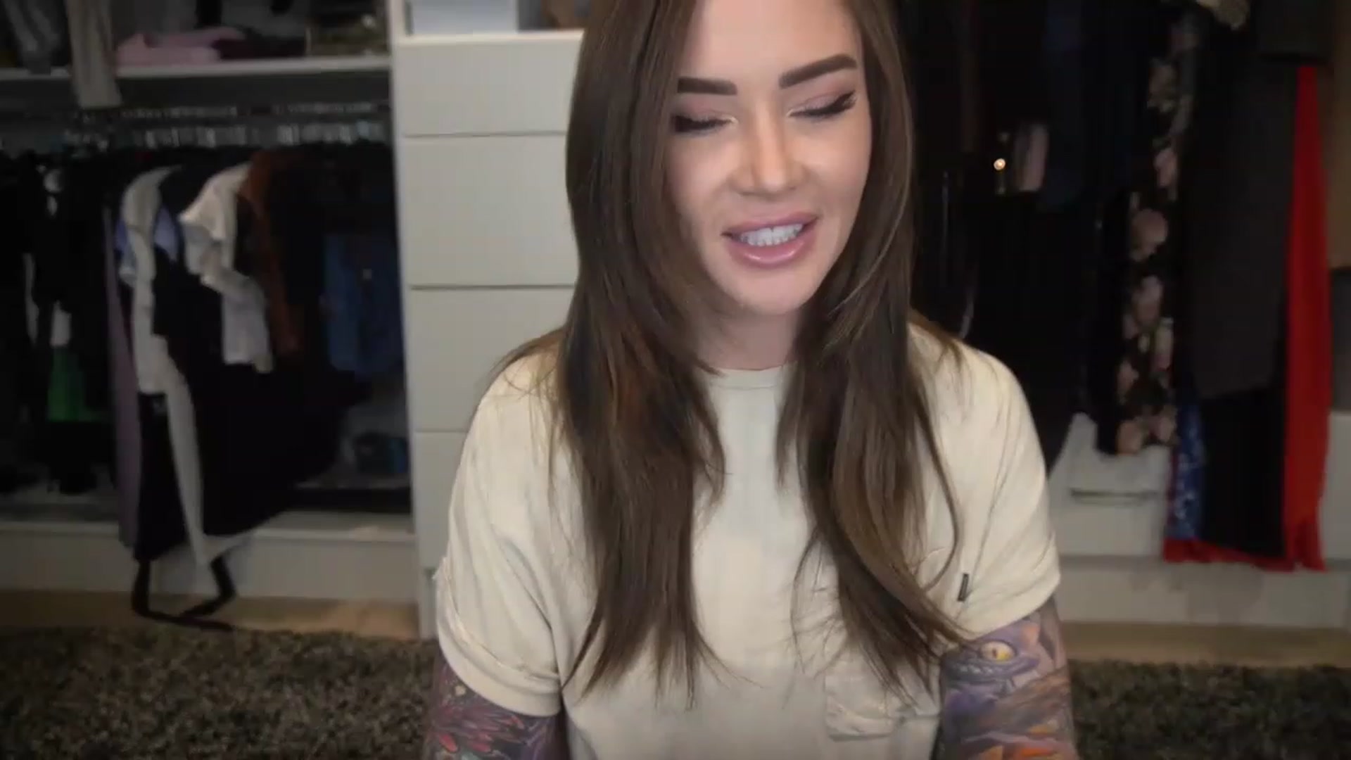 Gallery image thumbnail from VapePapi's myfreecams stream on, 03/12/2023, 20:01 image 16 of 20