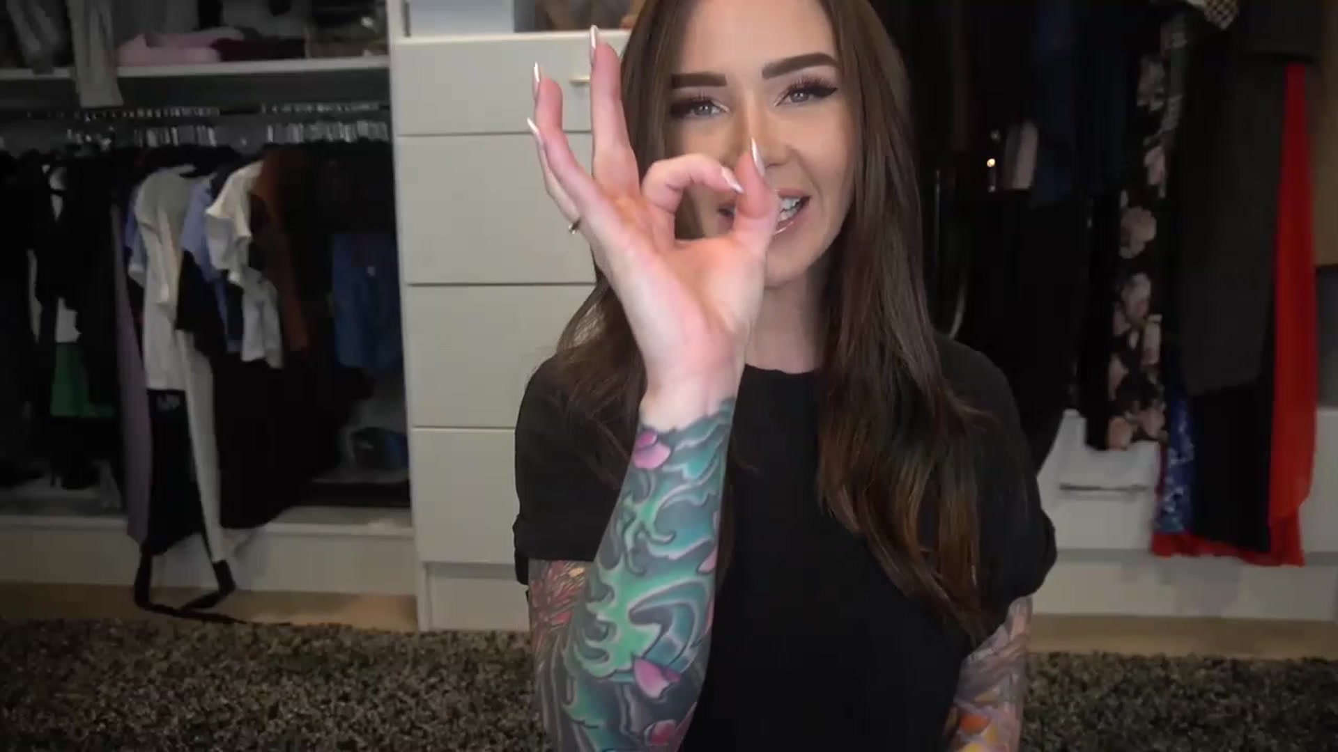 Gallery image thumbnail from VapePapi's myfreecams stream on, 03/13/2023, 22:23 image 9 of 20