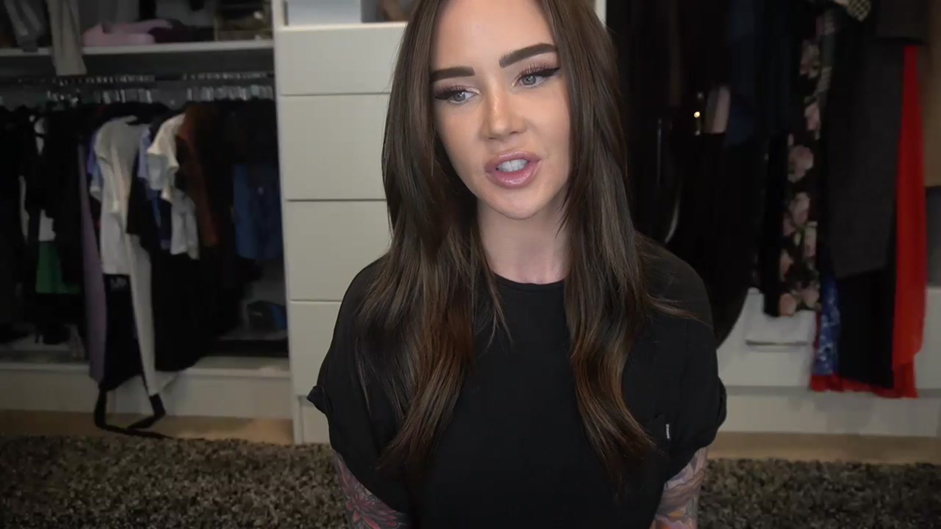 Gallery image thumbnail from VapePapi's myfreecams stream on, 03/13/2023, 22:23 image 12 of 20