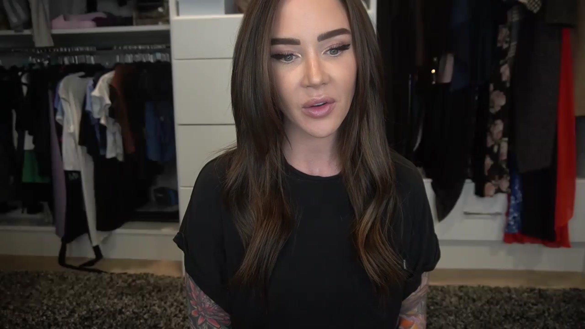 Gallery image thumbnail from VapePapi's myfreecams stream on, 03/13/2023, 22:23 image 17 of 20