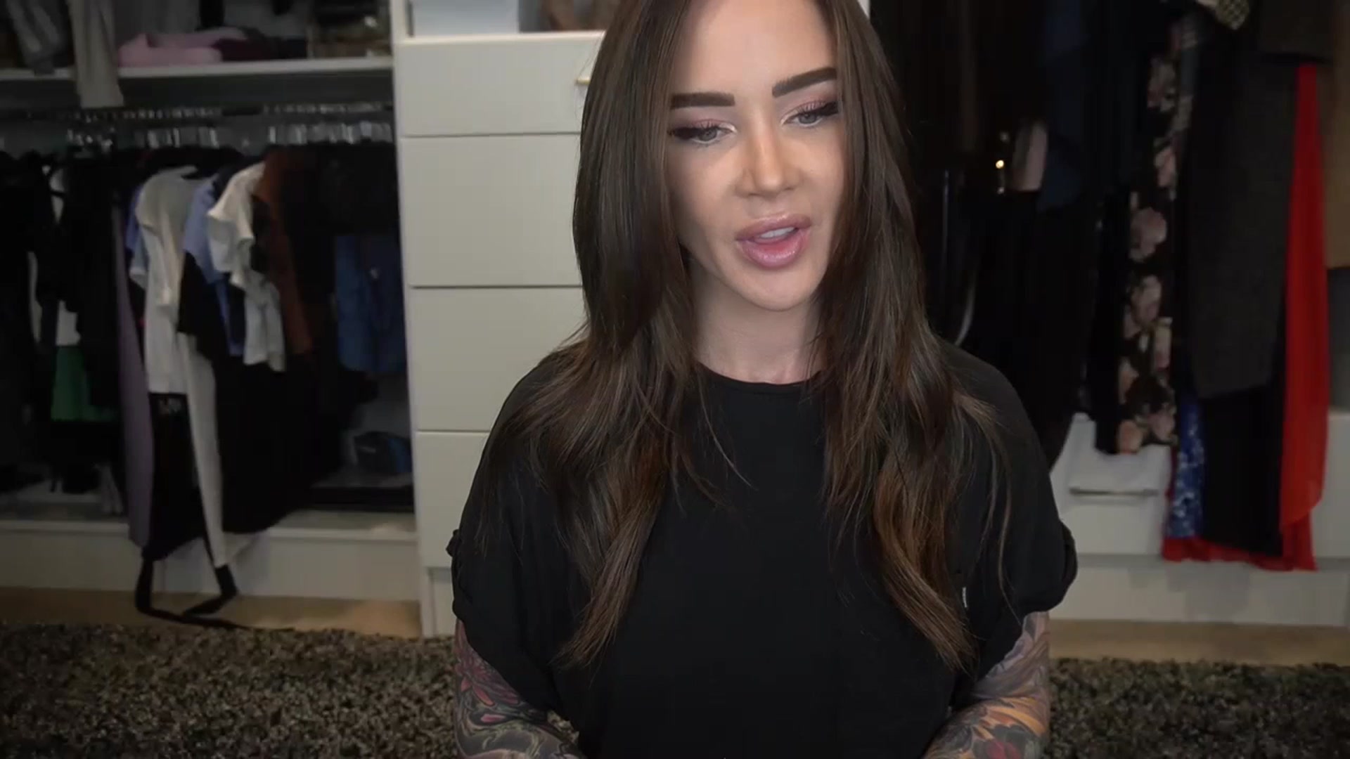 Gallery image thumbnail from VapePapi's myfreecams stream on, 03/13/2023, 22:23 image 6 of 20