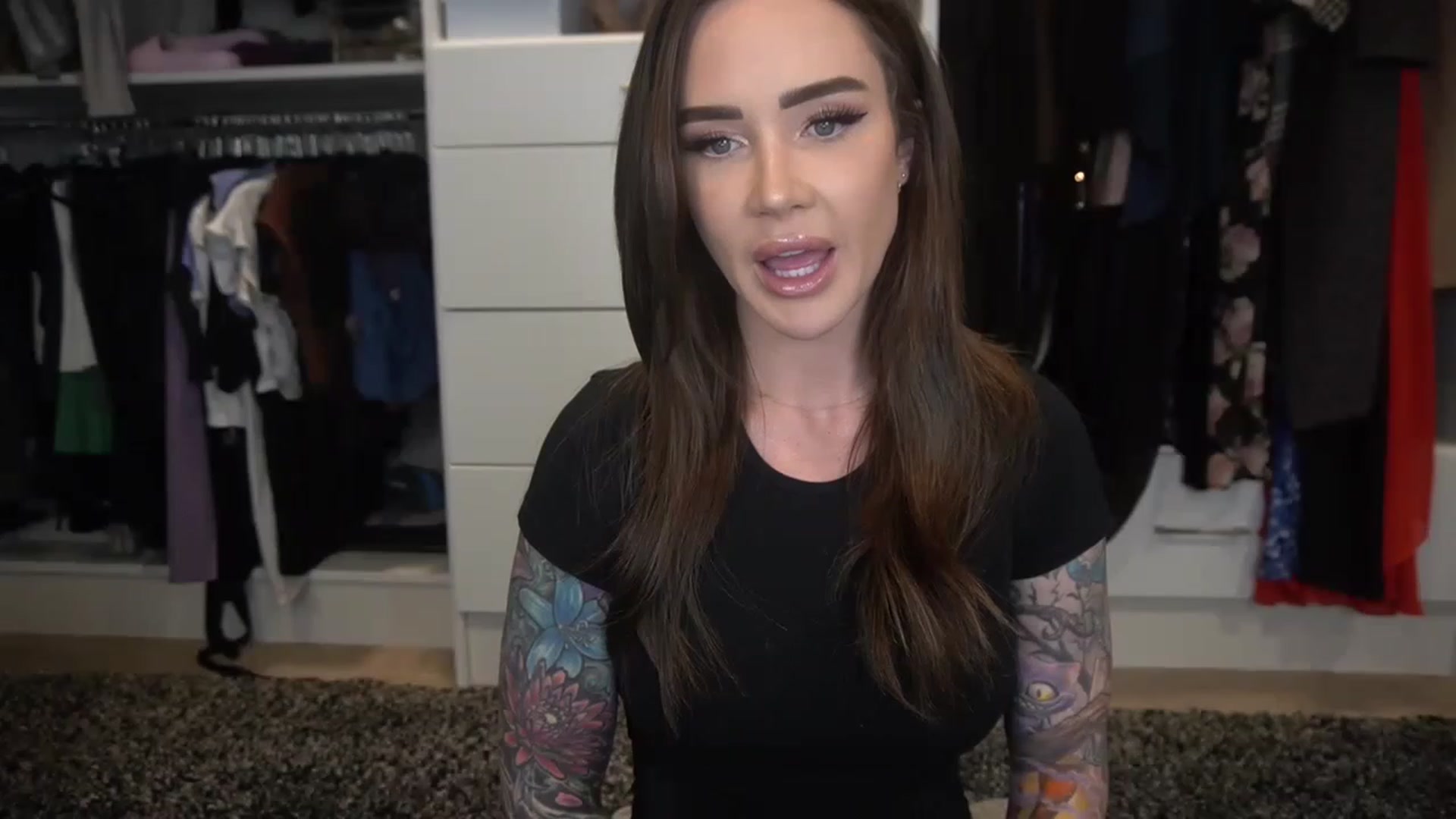 Gallery image thumbnail from VapePapi's myfreecams stream on, 03/14/2023, 22:26 image 2 of 20