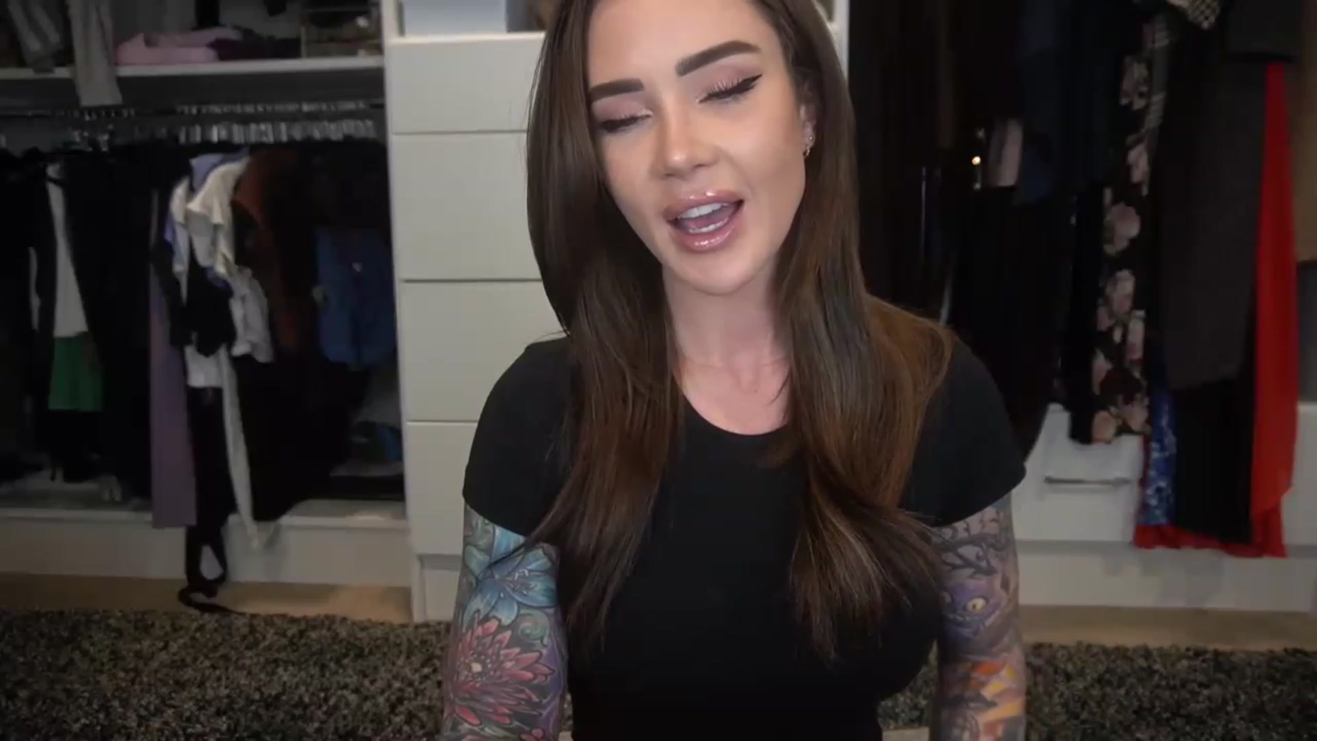Gallery image thumbnail from VapePapi's myfreecams stream on, 03/14/2023, 22:26 image 13 of 20