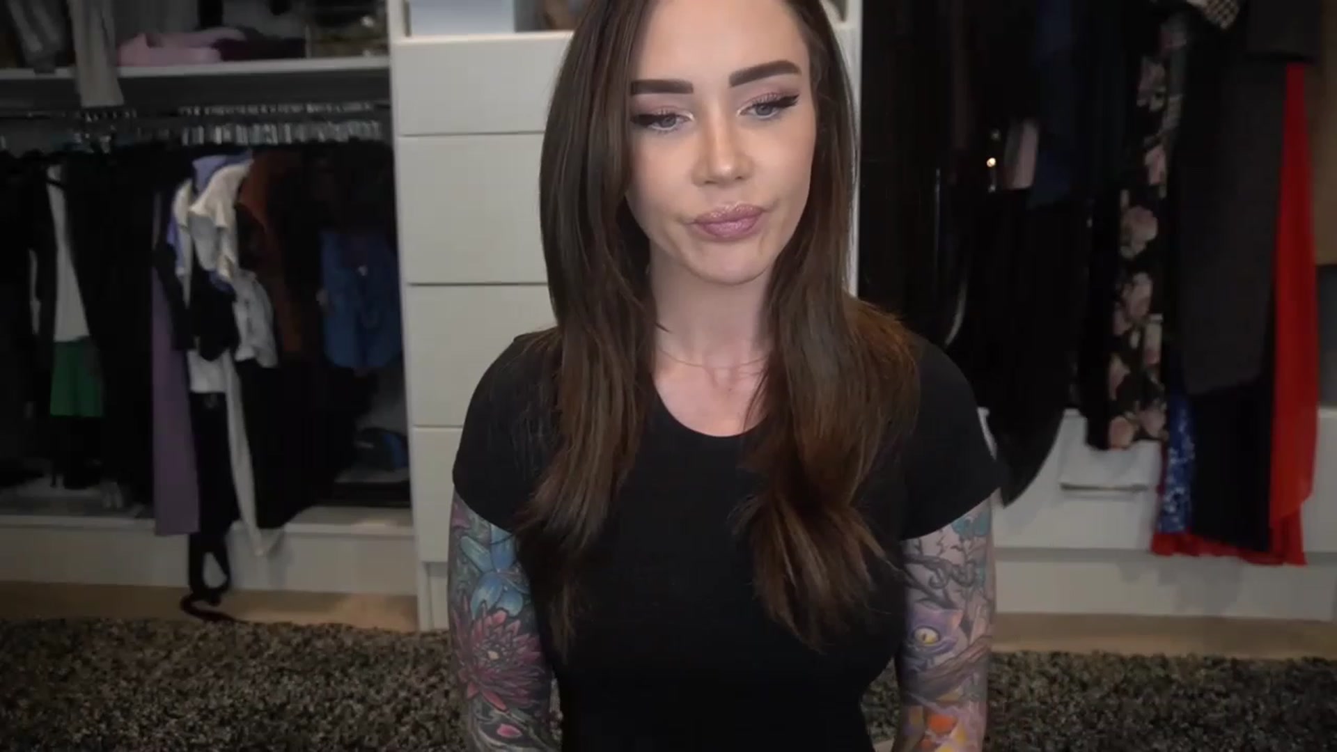 Gallery image thumbnail from VapePapi's myfreecams stream on, 03/14/2023, 22:26 image 3 of 20
