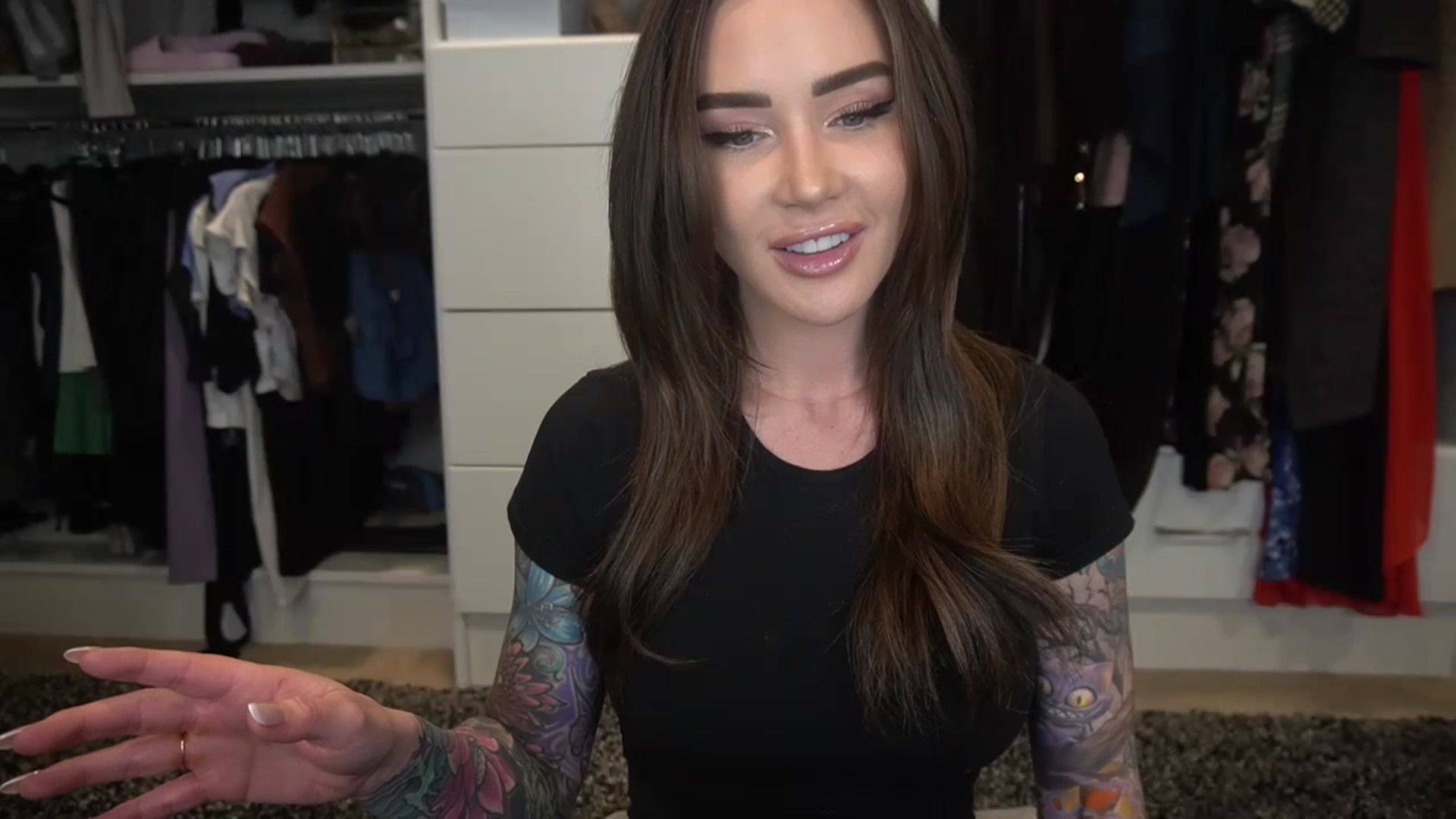Gallery image thumbnail from VapePapi's myfreecams stream on, 03/14/2023, 22:26 image 18 of 20