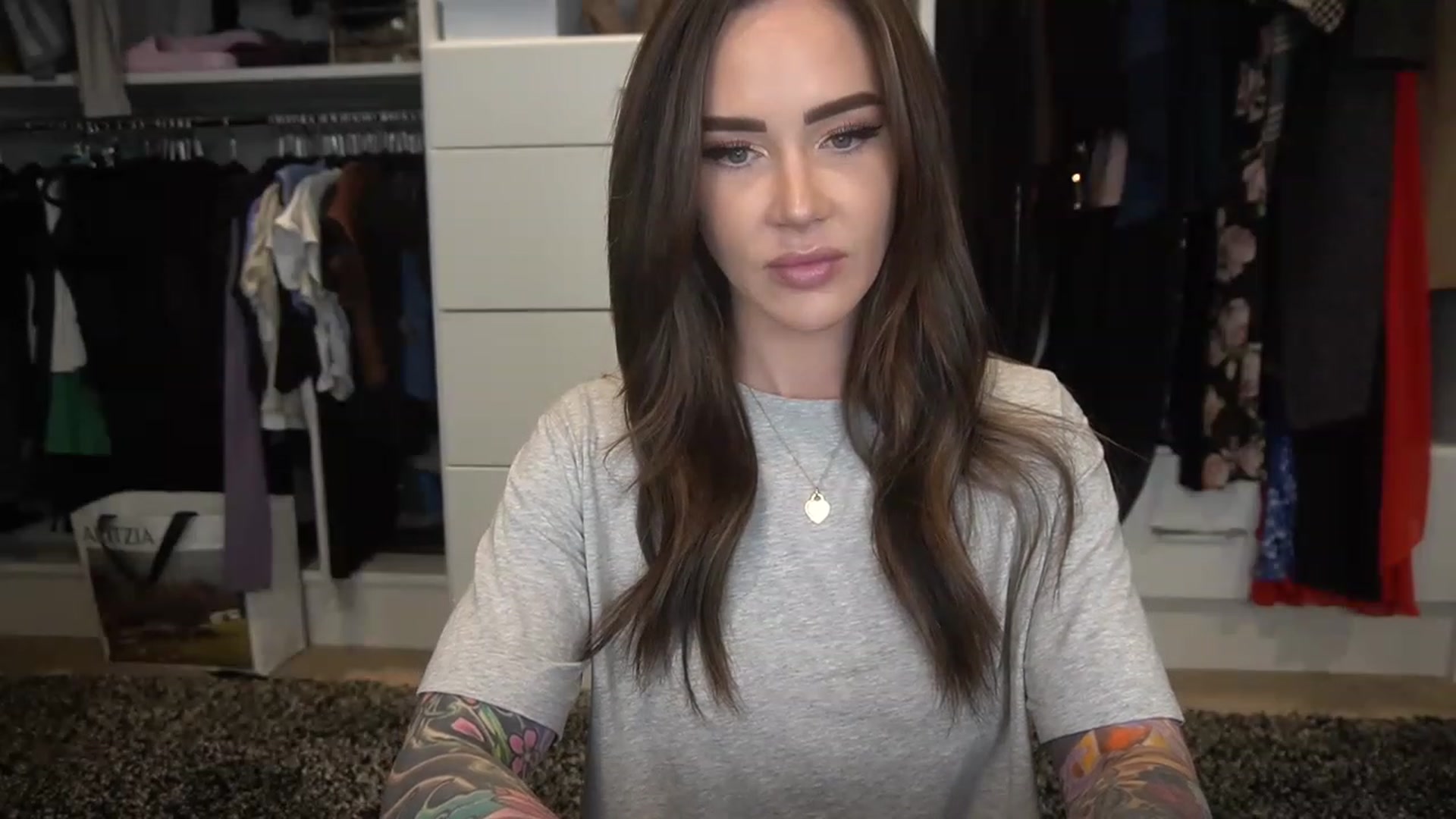 Gallery image thumbnail from VapePapi's myfreecams stream on, 03/15/2023, 22:31 image 15 of 20