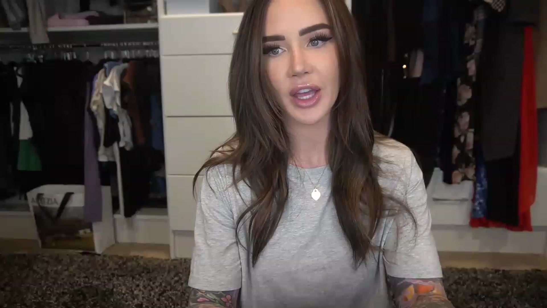 Gallery image thumbnail from VapePapi's myfreecams stream on, 03/15/2023, 22:31 image 1 of 20