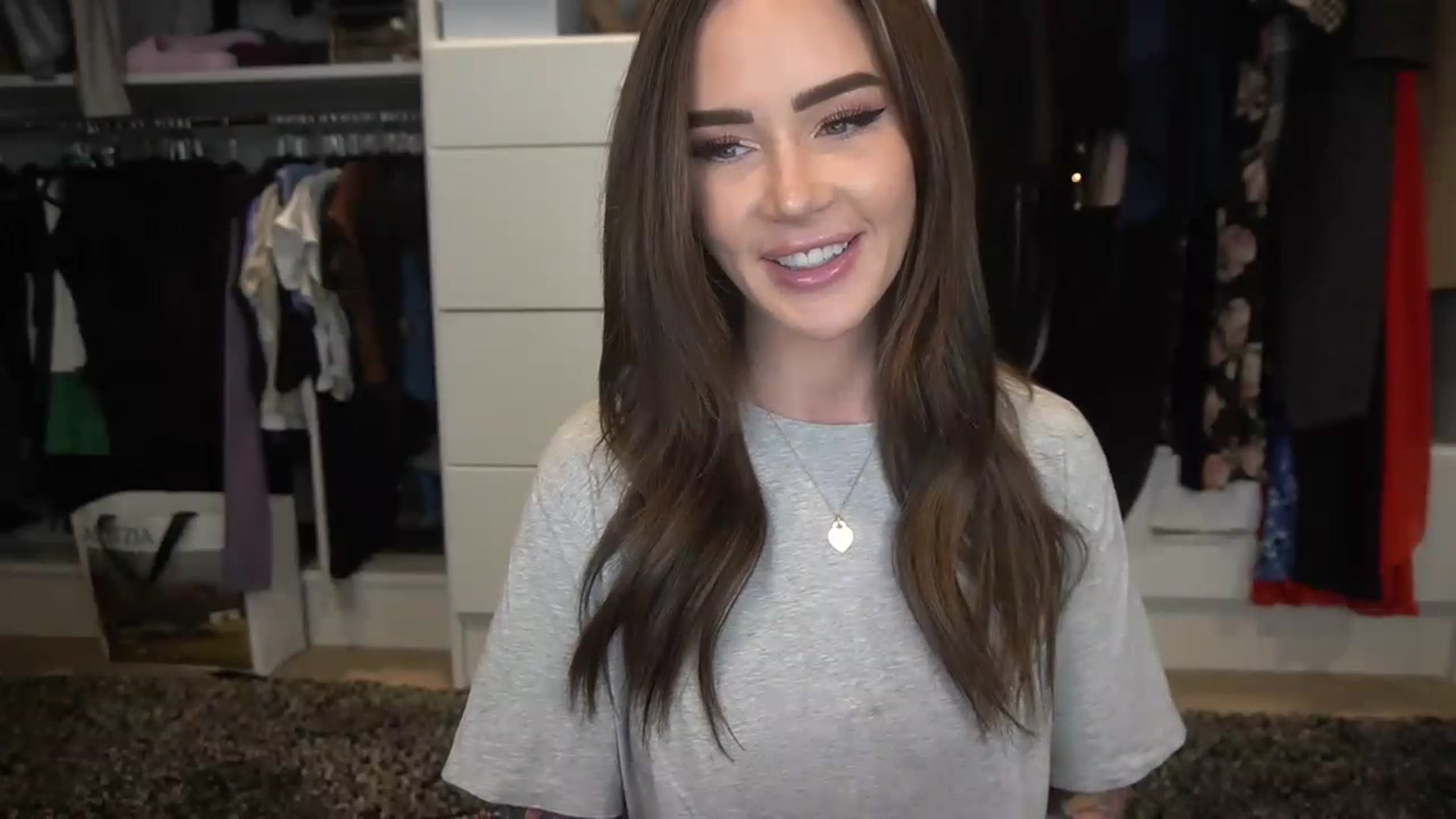 Gallery image thumbnail from VapePapi's myfreecams stream on, 03/15/2023, 22:31 image 18 of 20